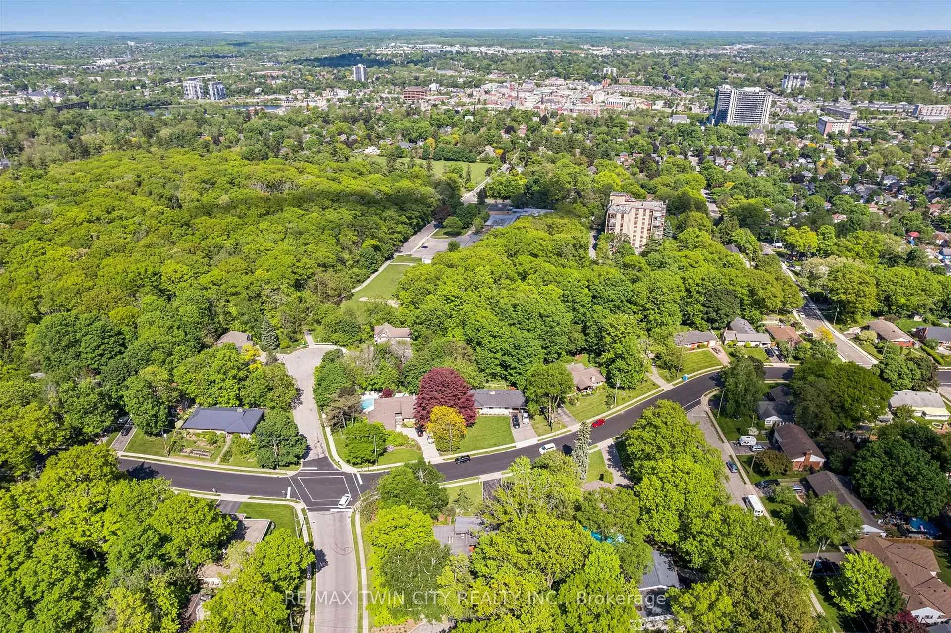 Photo 44 of 16 Parkwood Drive, Cambridge, Blair Road — HOMEH