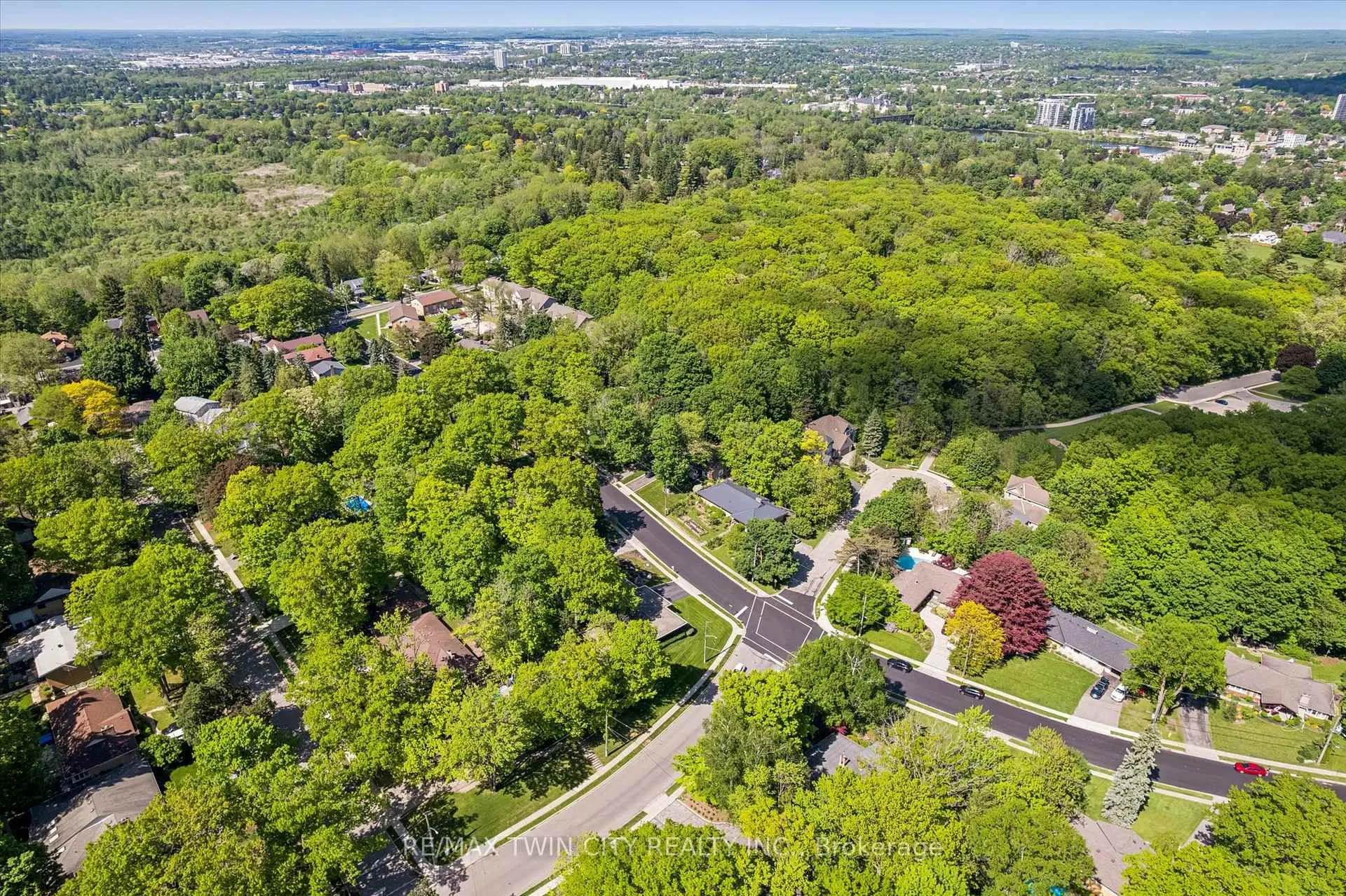 Photo 45 of 16 Parkwood Drive, Cambridge, Blair Road — HOMEH