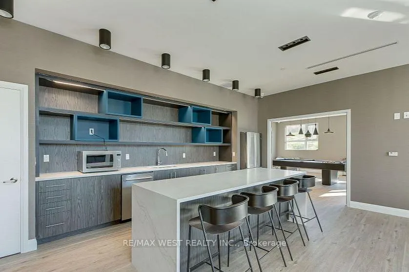 Photo 18 of Unit 301, 58 Lakeside Terrace, Barrie, Little Lake — HOMEH
