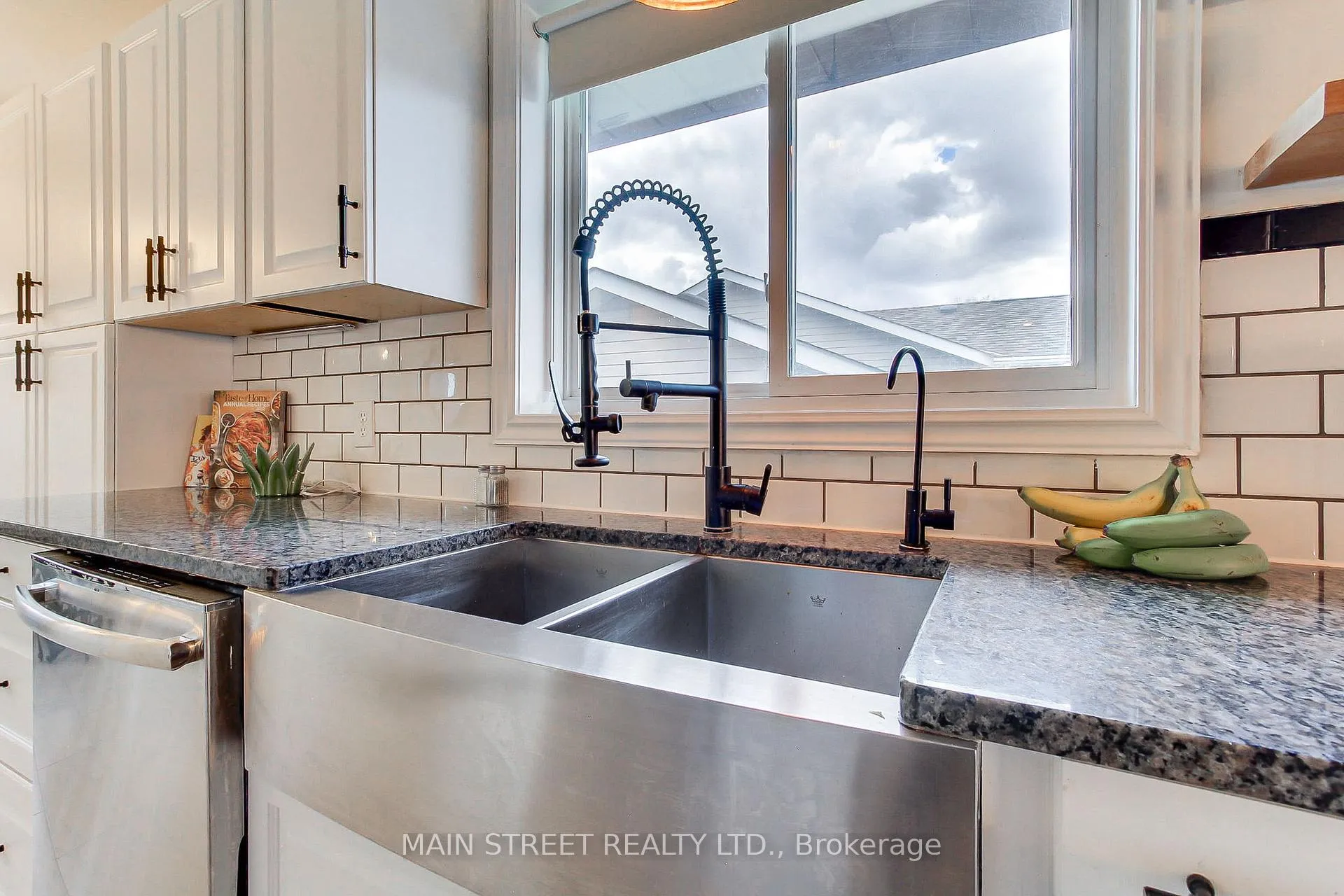 Photo 7 of 24 Maple Grove Road, Kawartha Lakes, Lindsay — HOMEH