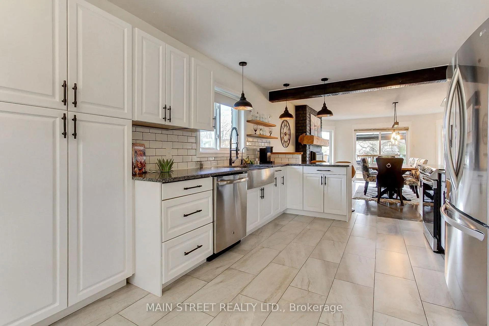 Photo 9 of 24 Maple Grove Road, Kawartha Lakes, Lindsay — HOMEH