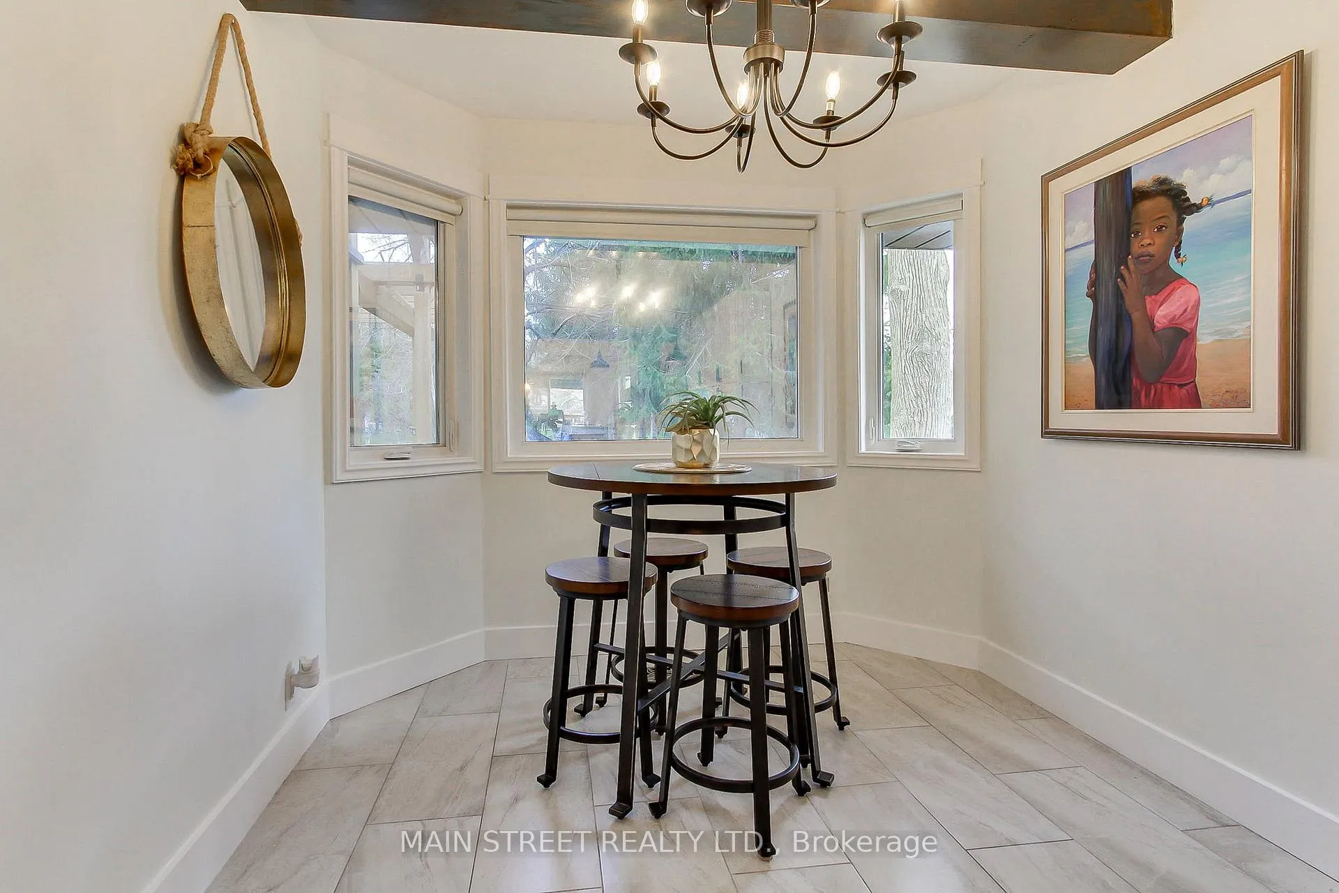 Photo 10 of 24 Maple Grove Road, Kawartha Lakes, Lindsay — HOMEH
