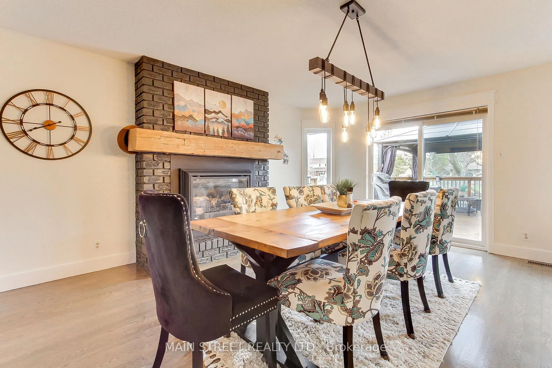 Photo 11 of 24 Maple Grove Road, Kawartha Lakes, Lindsay — HOMEH