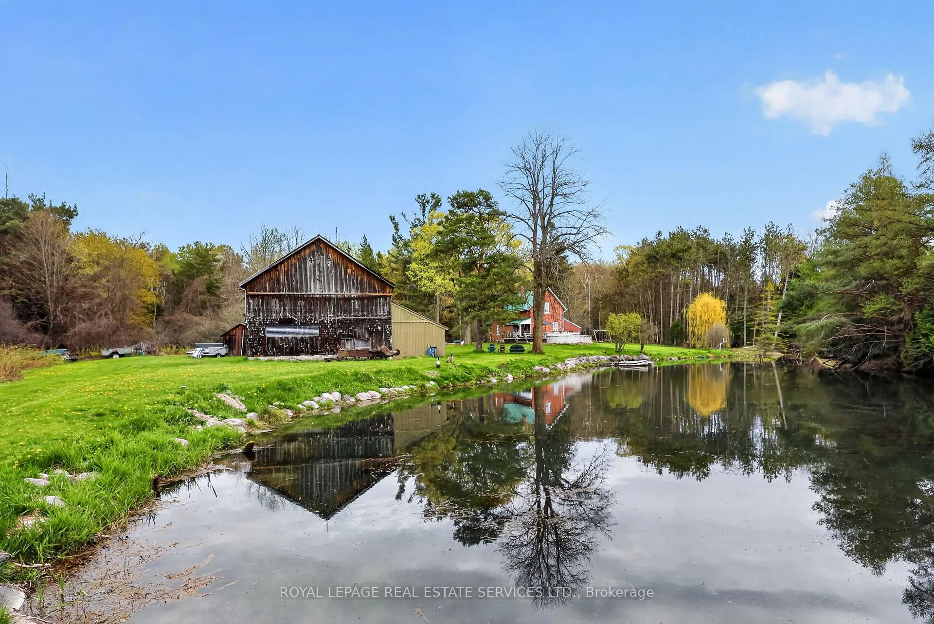 Photo 1 of 1351 Flos Rd 11 E, Springwater, Rural Springwater — HOMEH