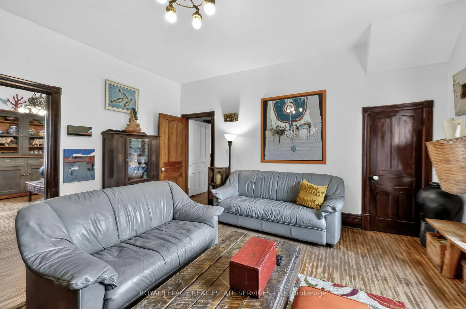 Photo 10 of 1351 Flos Rd 11 E, Springwater, Rural Springwater — HOMEH