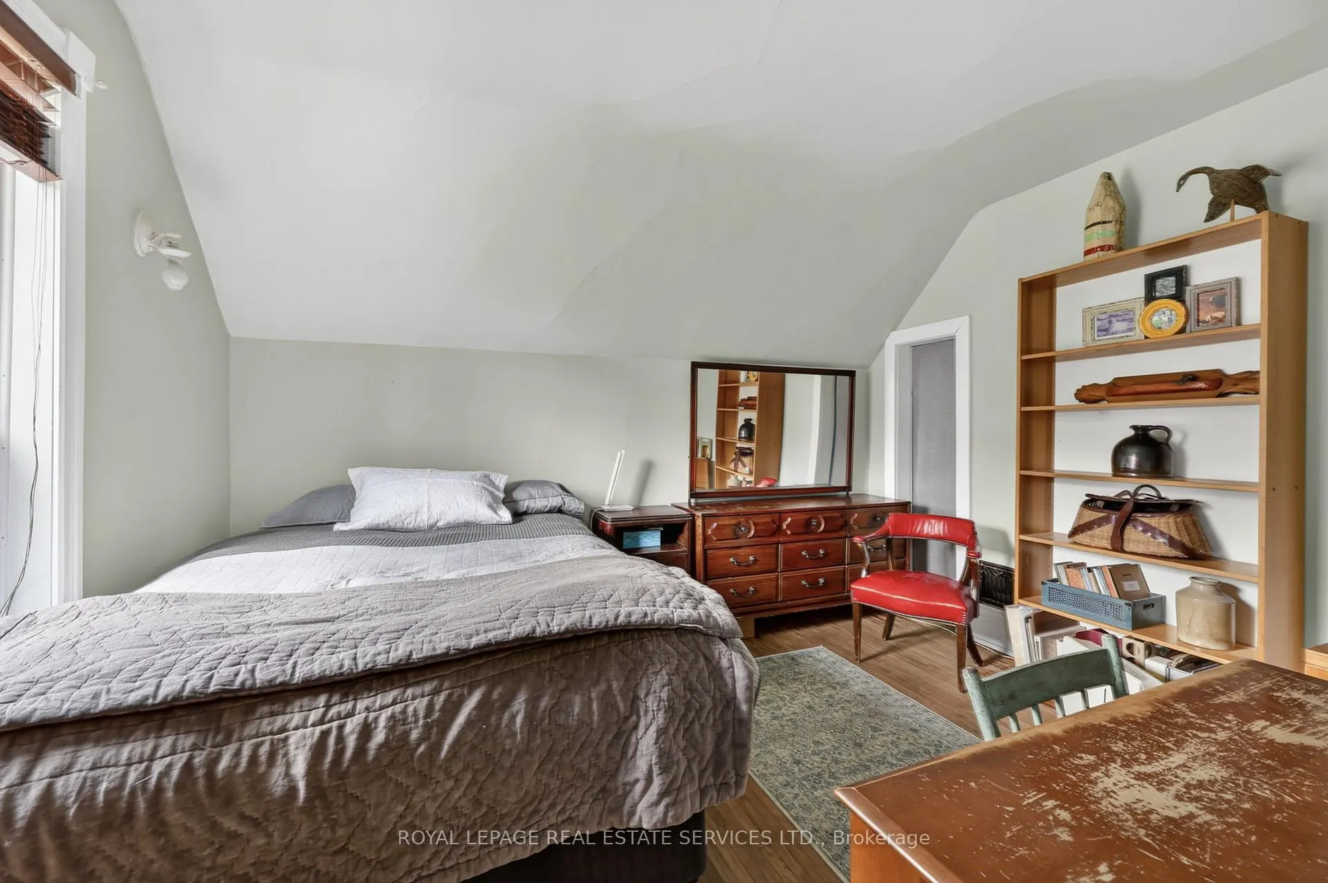Photo 24 of 1351 Flos Rd 11 E, Springwater, Rural Springwater — HOMEH