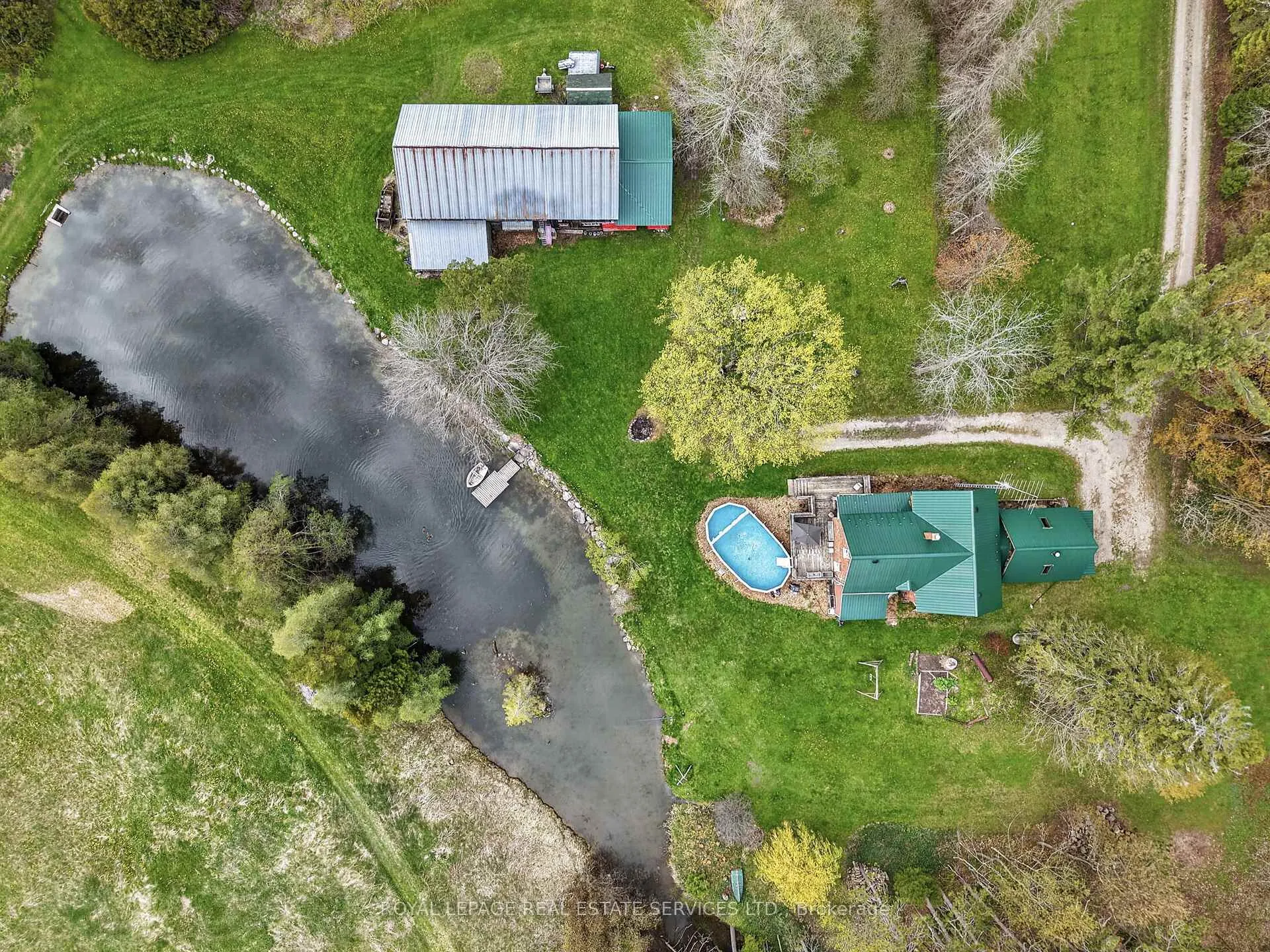 Photo 30 of 1351 Flos Rd 11 E, Springwater, Rural Springwater — HOMEH