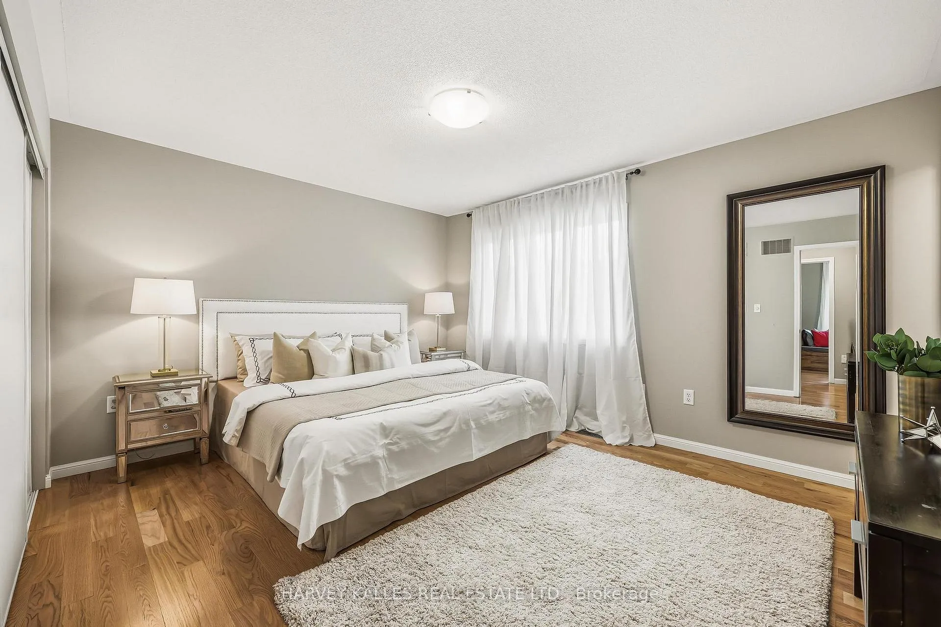 Photo 11 of 10 Dougherty Crescent, Whitchurch-Stouffville, Stouffville — HOMEH