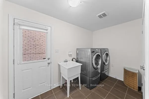 Photo 24 of 9482 Creditview Road, Brampton, Credit Valley — HOMEH