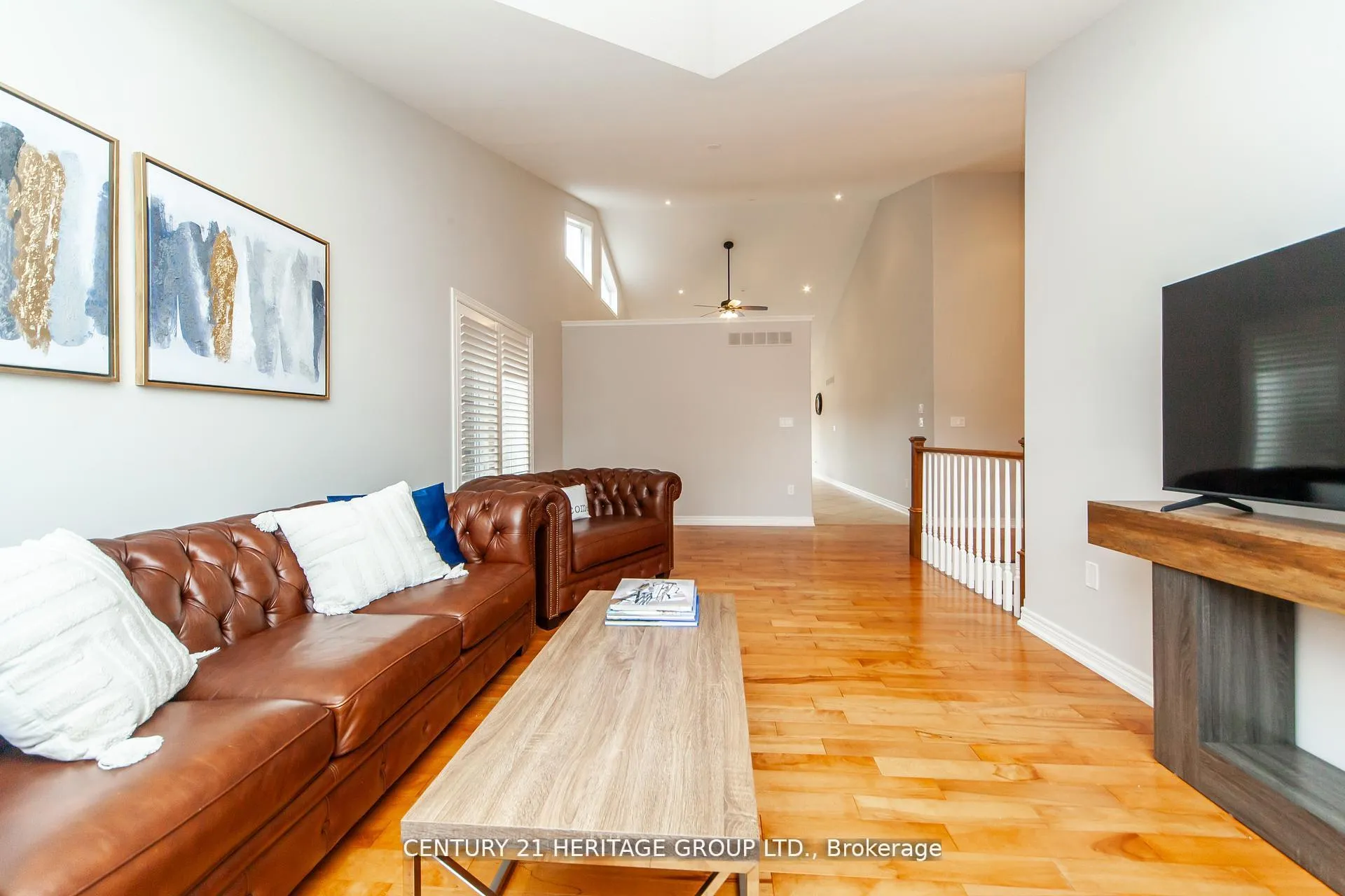 Photo 8 of 5826 Fiddlehead Lane, Niagara Falls, Forestview — HOMEH