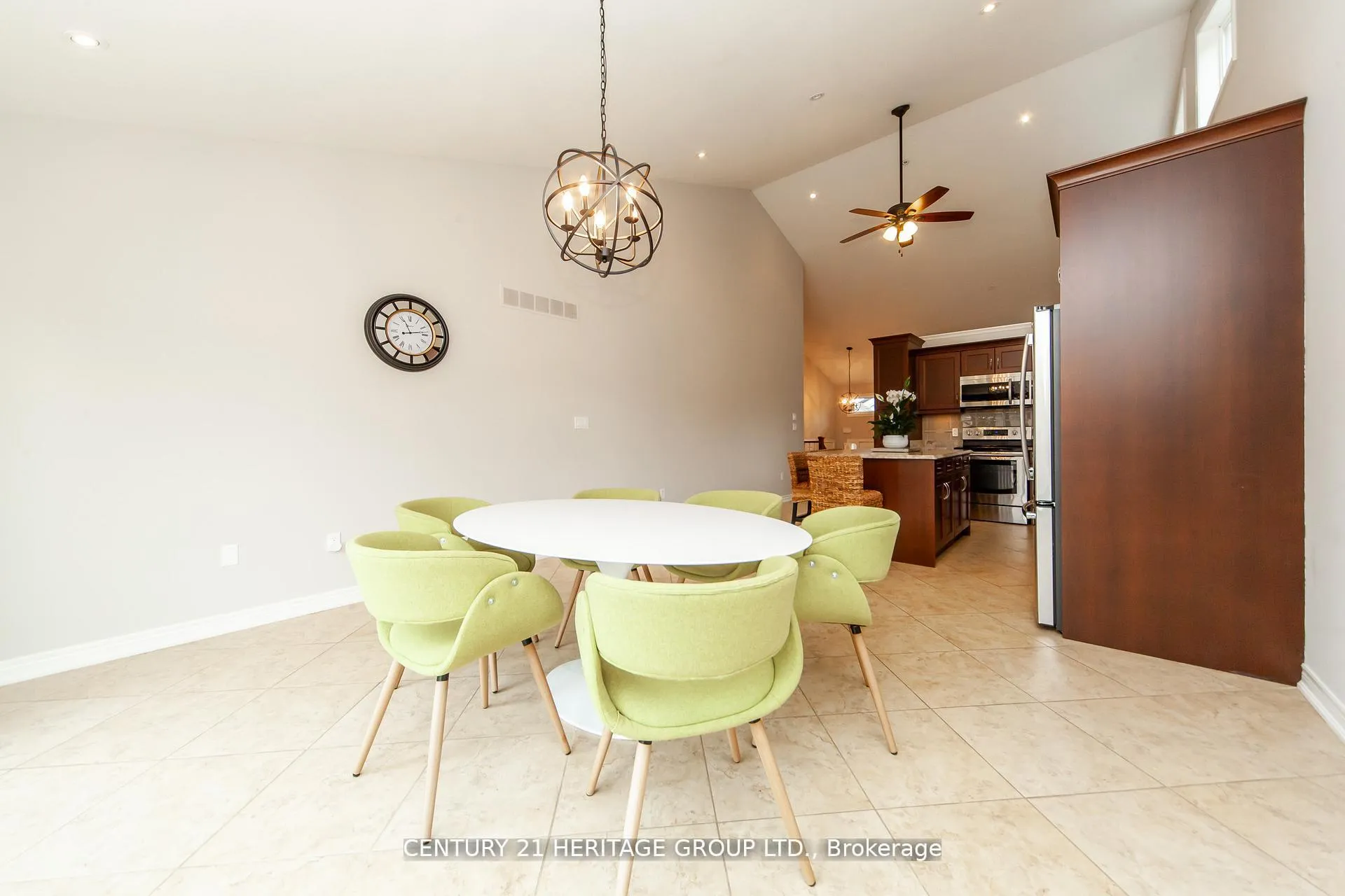 Photo 12 of 5826 Fiddlehead Lane, Niagara Falls, Forestview — HOMEH