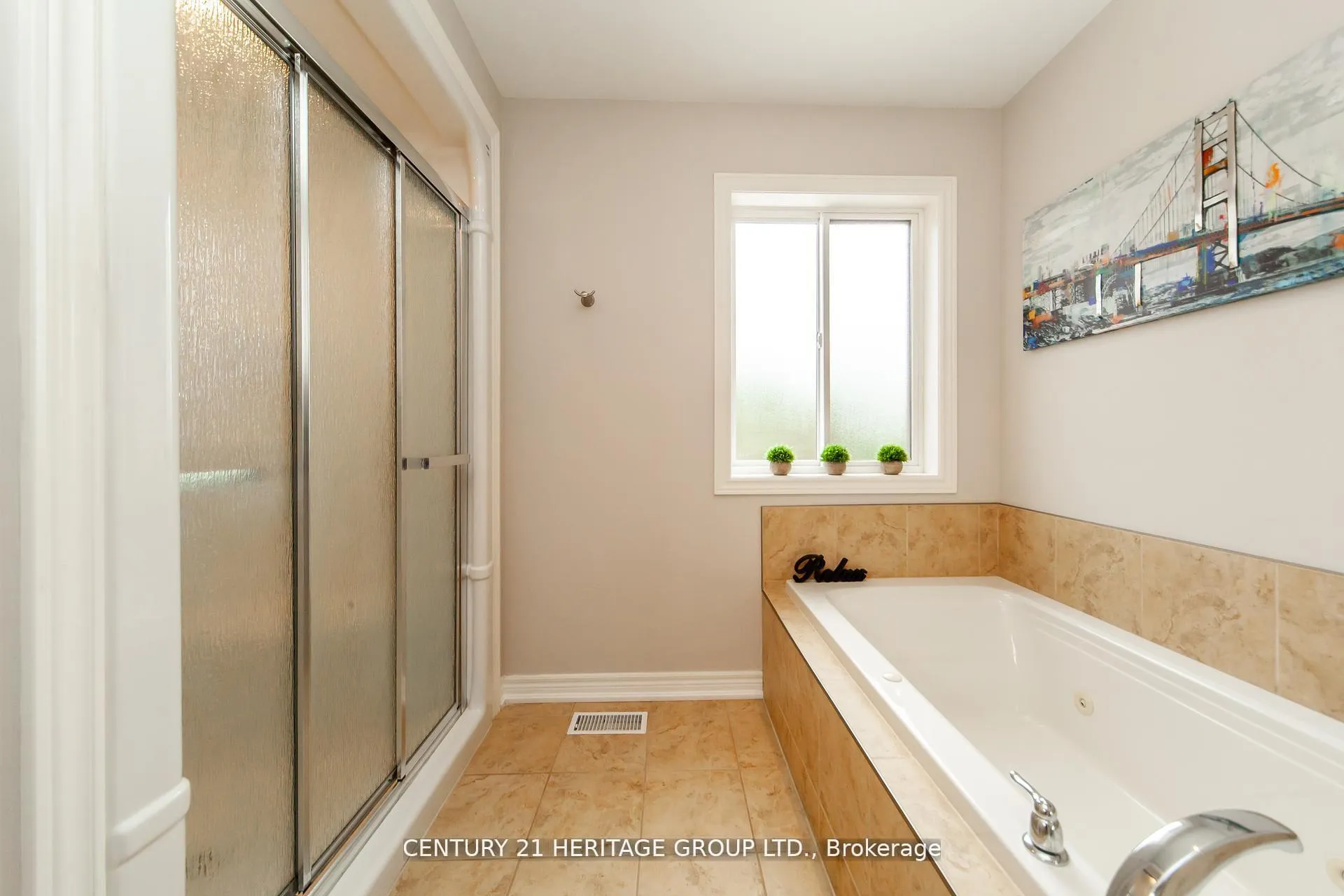Photo 19 of 5826 Fiddlehead Lane, Niagara Falls, Forestview — HOMEH