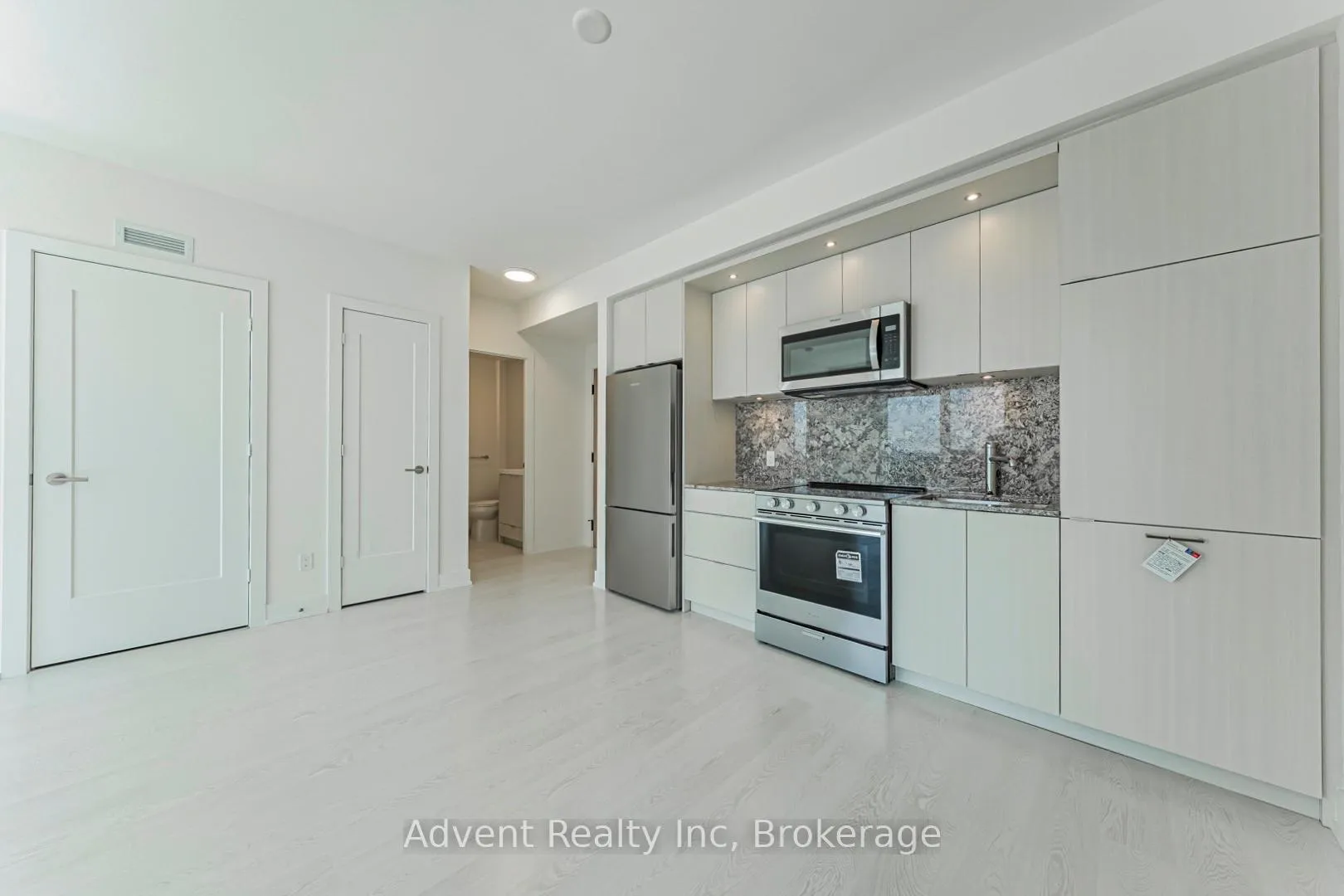 Photo 10 of Unit 1609, 25 Cordova Avenue, Etobicoke, Islington-City Centre West — HOMEH