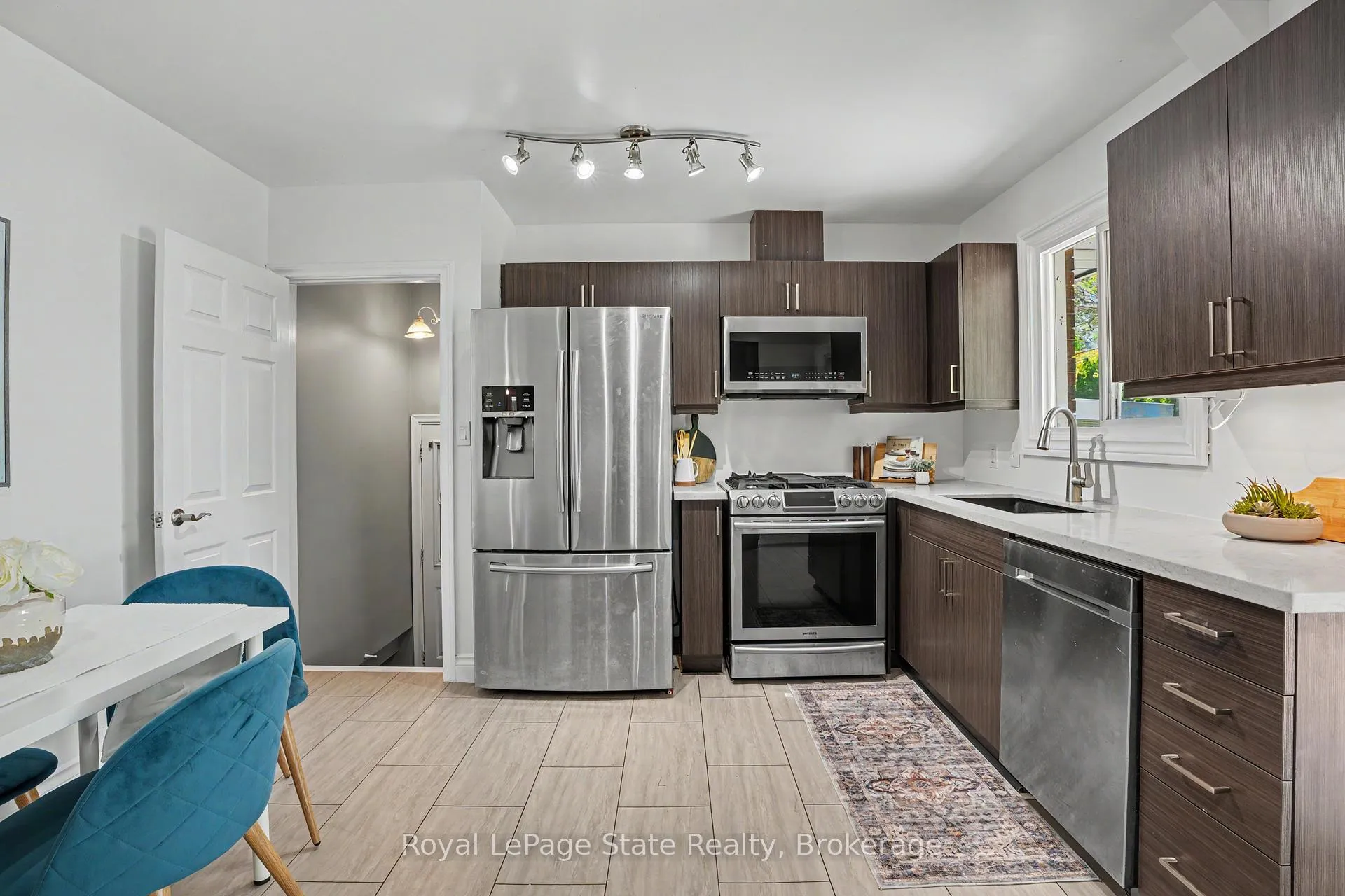 Photo 9 of 51 Parnell Road, St. Catharines, Vine/Linwell — HOMEH