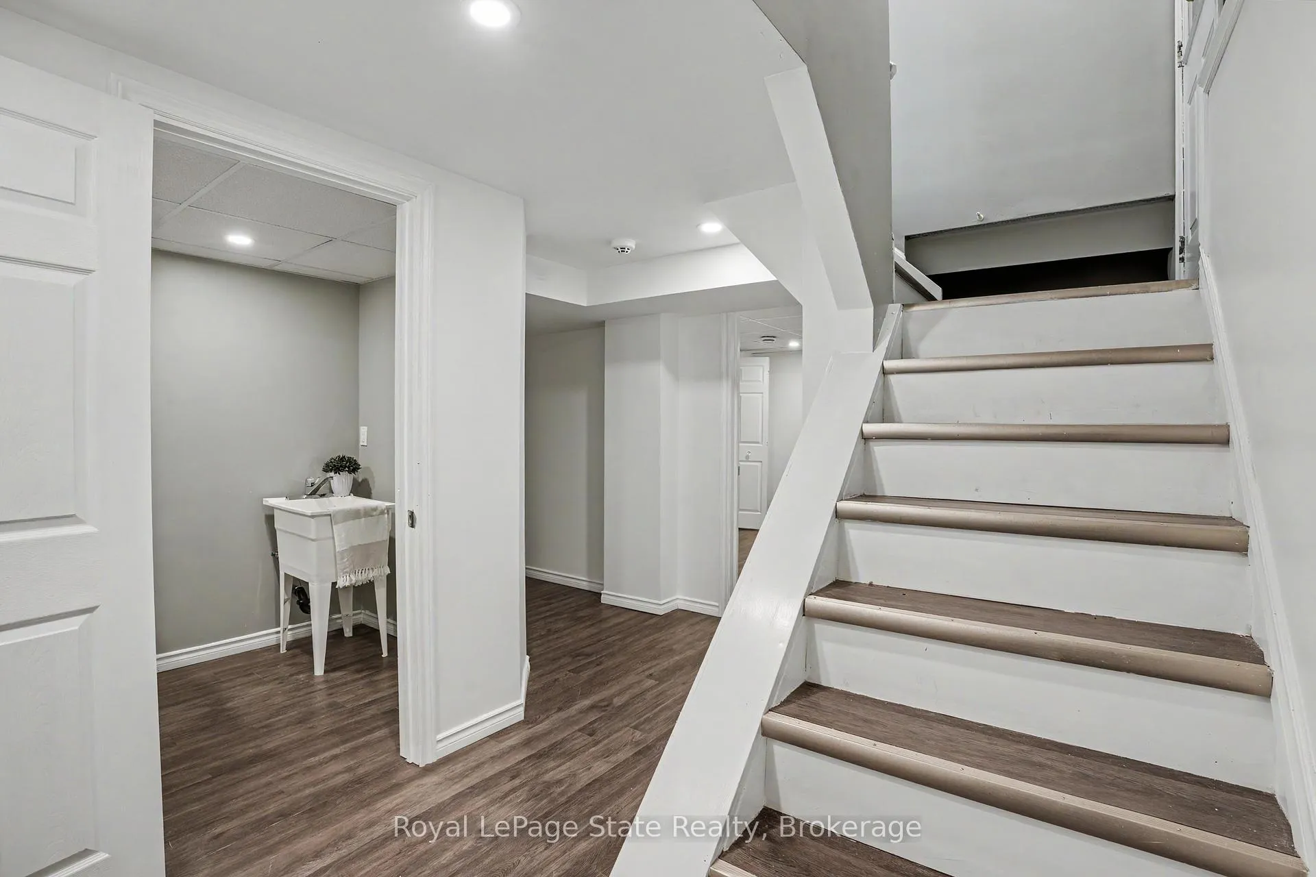 Photo 21 of 51 Parnell Road, St. Catharines, Vine/Linwell — HOMEH