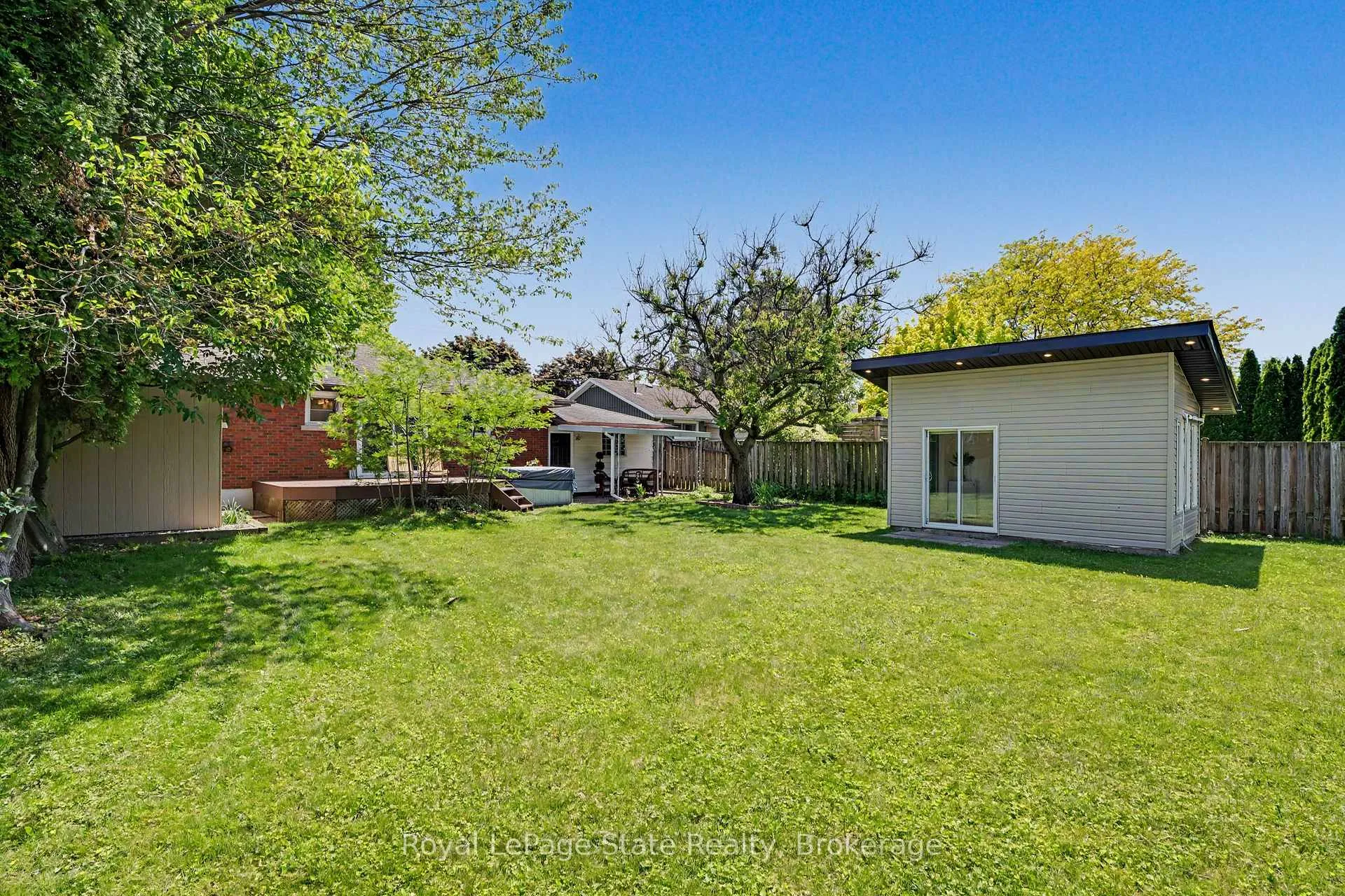 Photo 39 of 51 Parnell Road, St. Catharines, Vine/Linwell — HOMEH