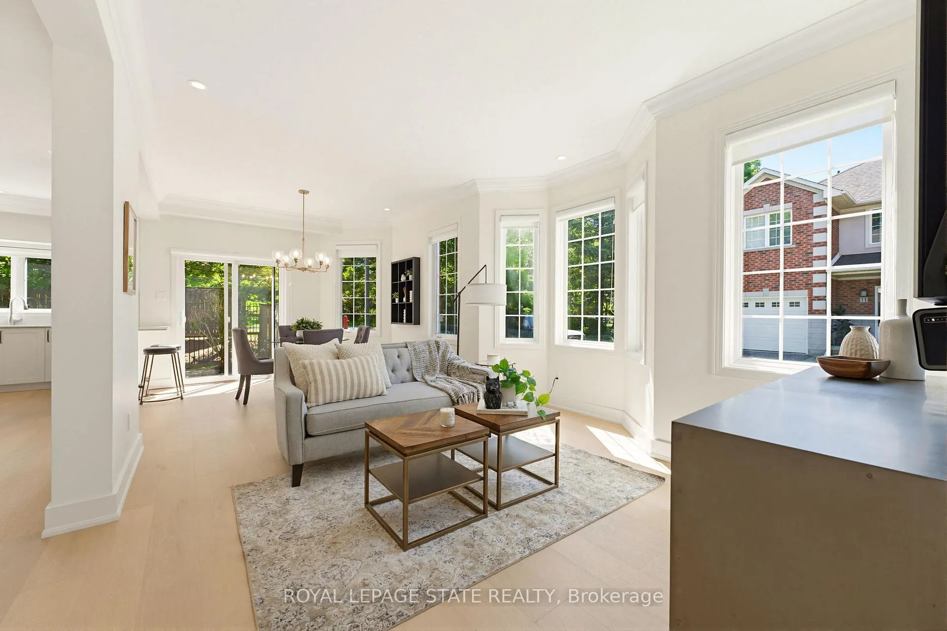 Photo 2 of Unit 13, 81 Valridge Drive, Hamilton, Ancaster — HOMEH