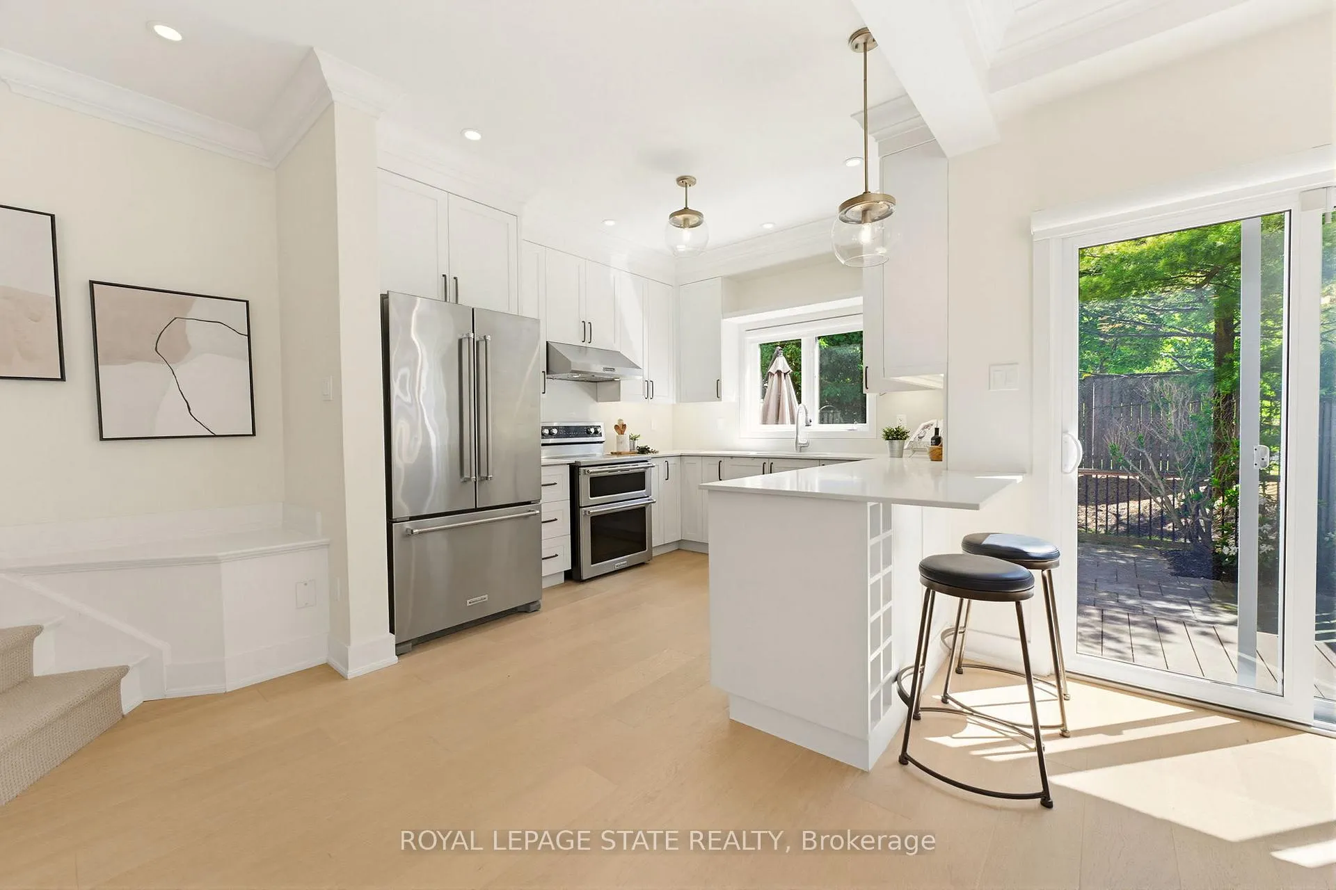 Photo 6 of Unit 13, 81 Valridge Drive, Hamilton, Ancaster — HOMEH