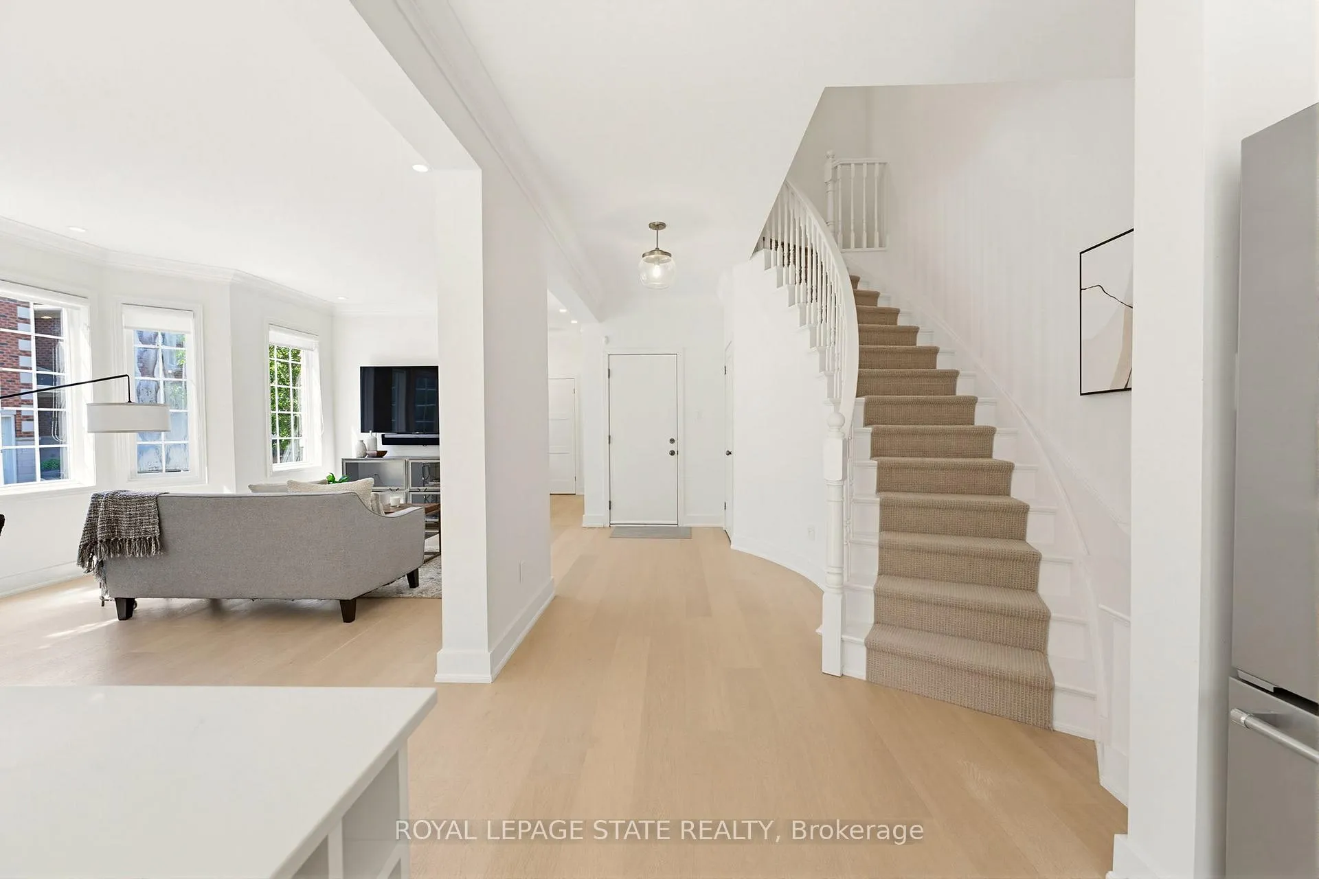 Photo 10 of Unit 13, 81 Valridge Drive, Hamilton, Ancaster — HOMEH