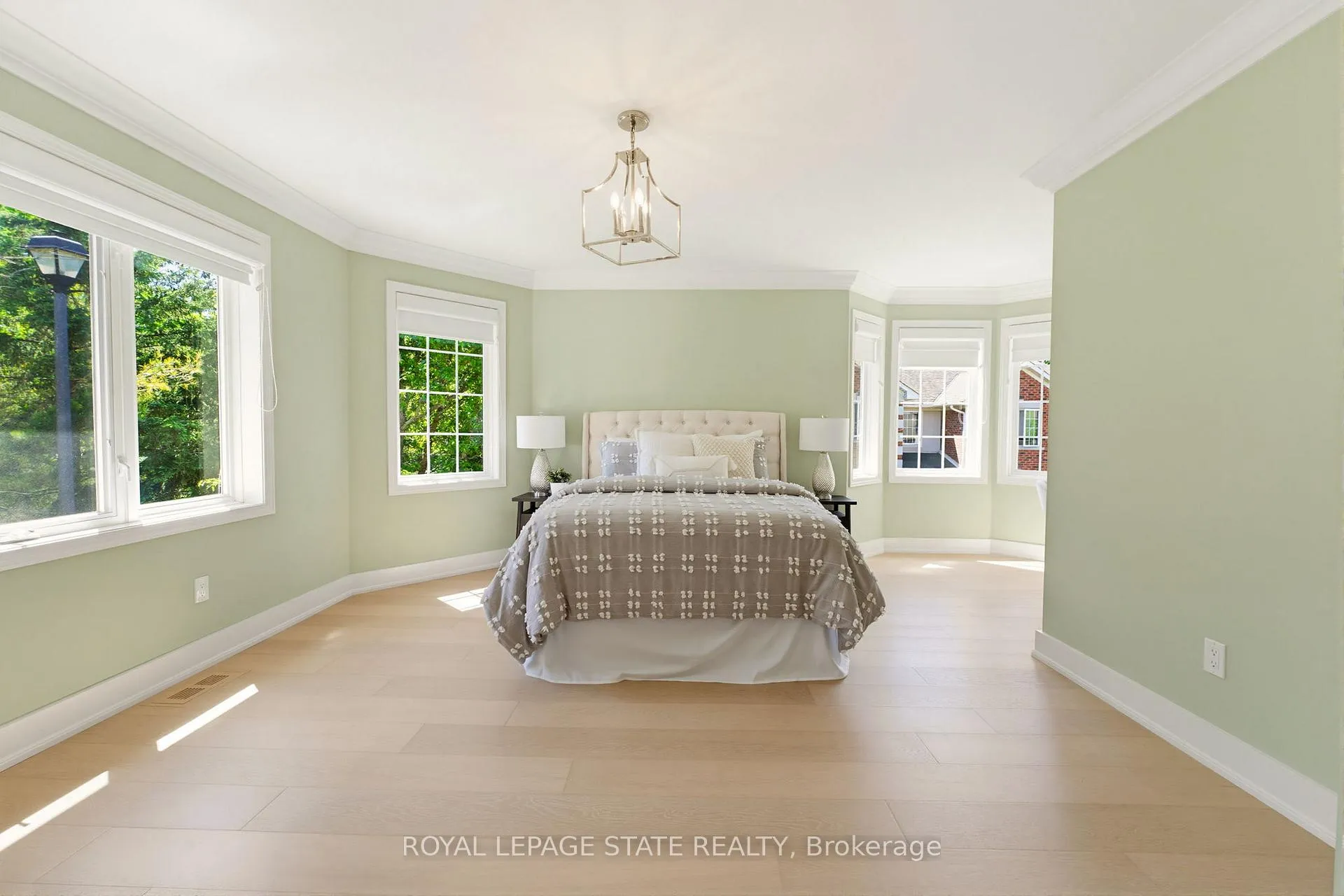 Photo 13 of Unit 13, 81 Valridge Drive, Hamilton, Ancaster — HOMEH