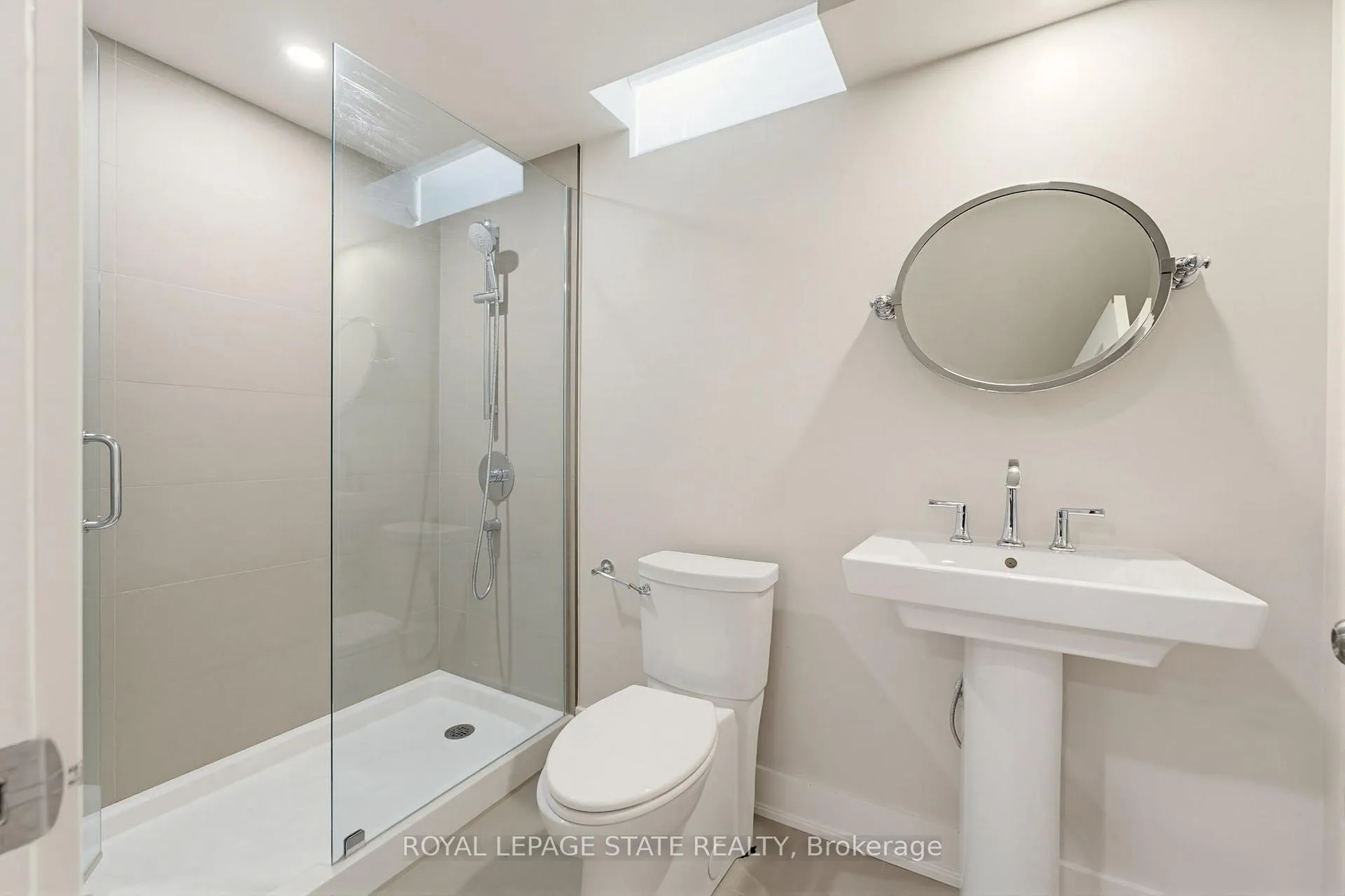 Photo 21 of Unit 13, 81 Valridge Drive, Hamilton, Ancaster — HOMEH