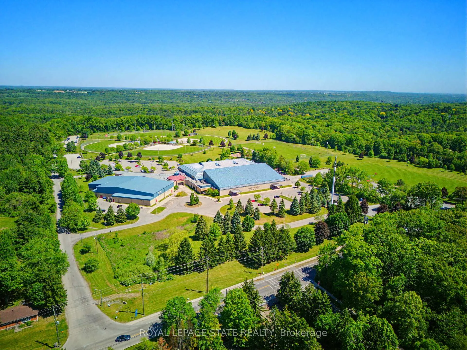 Photo 32 of Unit 13, 81 Valridge Drive, Hamilton, Ancaster — HOMEH