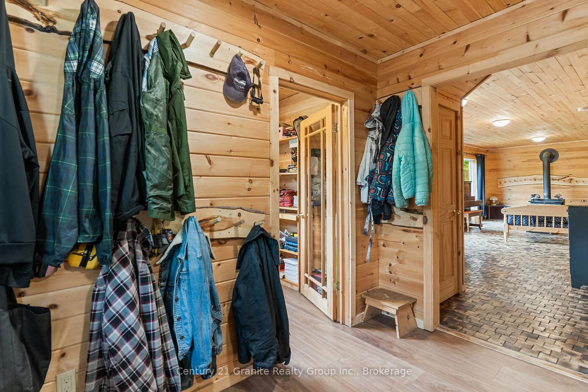 Photo 8 of 18240 Highway 118, Highlands East, Monmouth — HOMEH