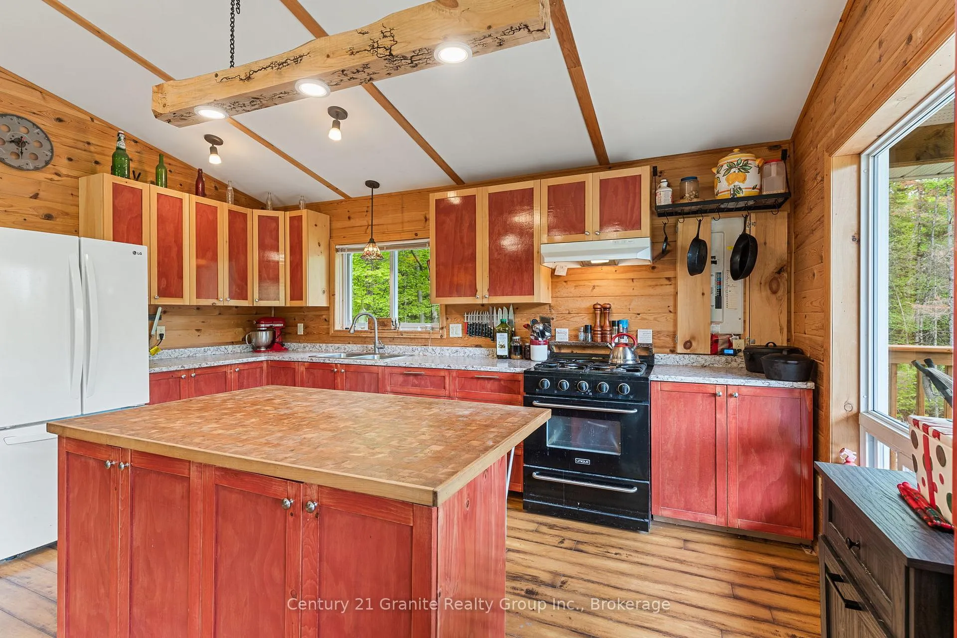 Photo 23 of 18240 Highway 118, Highlands East, Monmouth — HOMEH