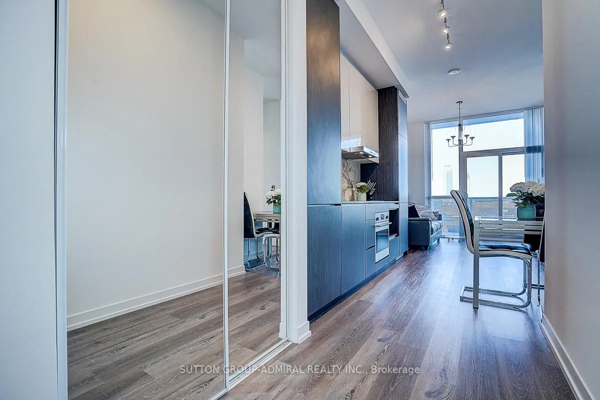Photo 7 of Unit 612, 28 Interchange Way, Vaughan, Vaughan Corporate Centre — HOMEH