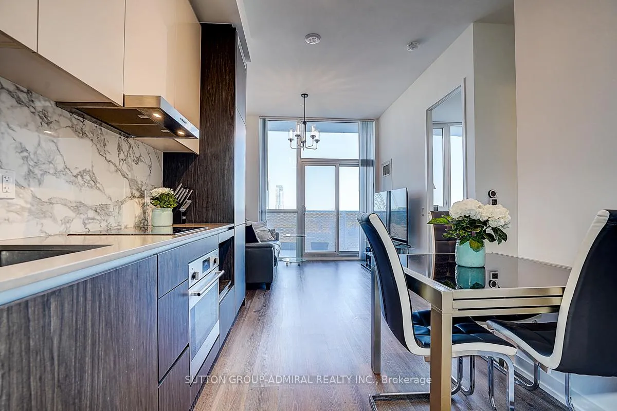 Photo 9 of Unit 612, 28 Interchange Way, Vaughan, Vaughan Corporate Centre — HOMEH