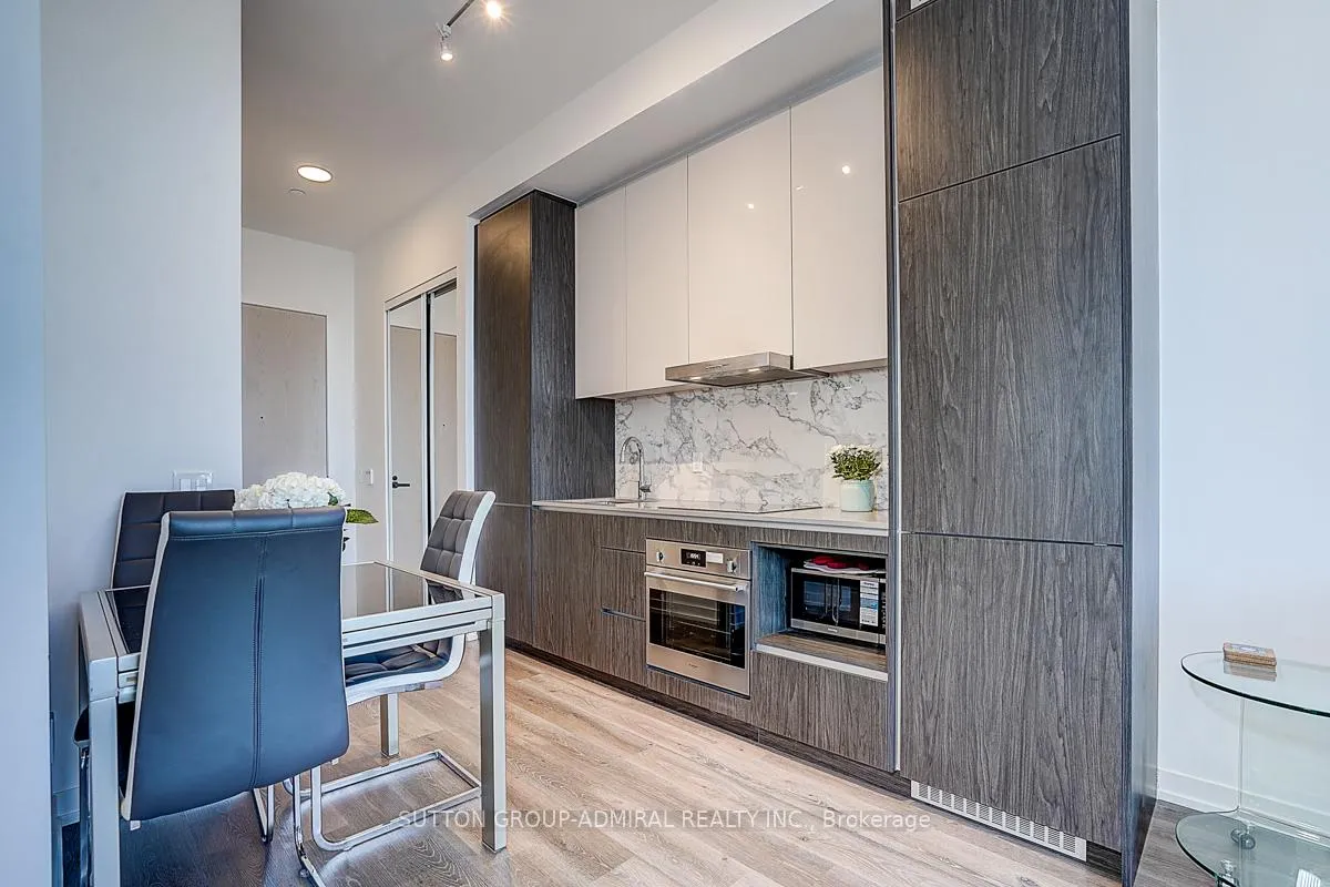 Photo 14 of Unit 612, 28 Interchange Way, Vaughan, Vaughan Corporate Centre — HOMEH