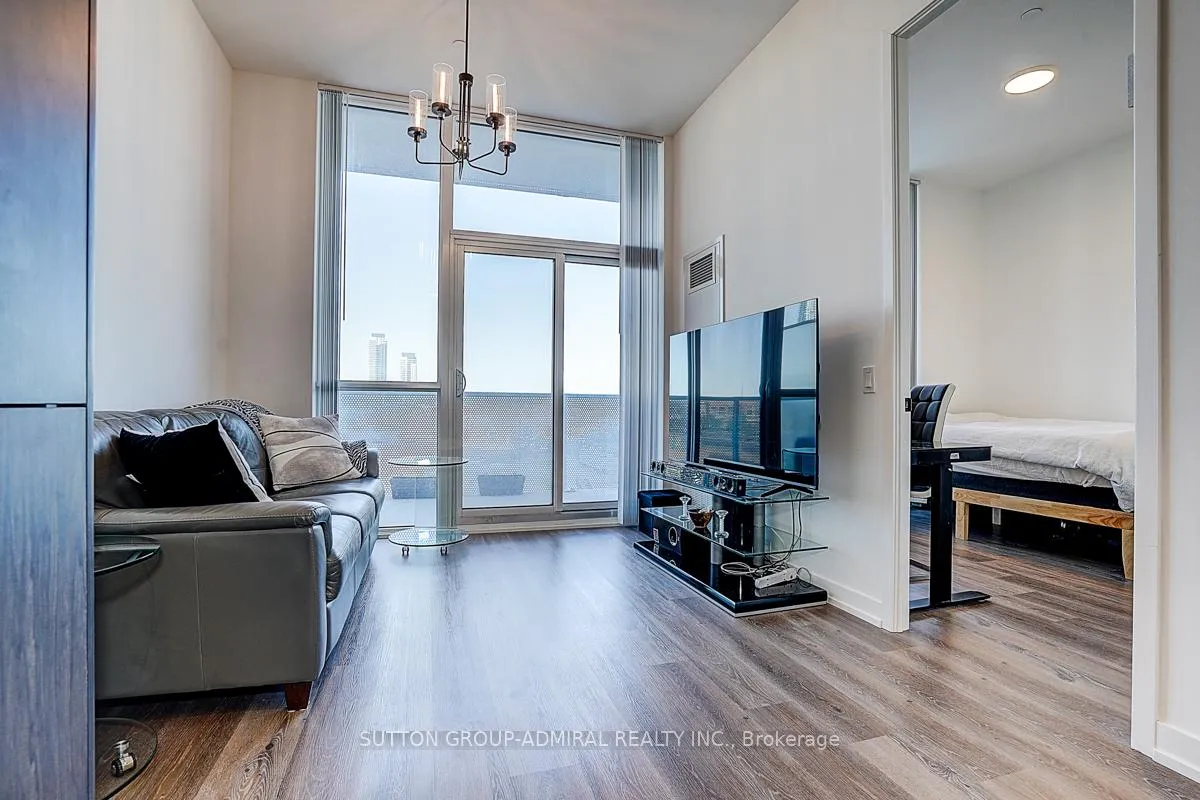 Photo 16 of Unit 612, 28 Interchange Way, Vaughan, Vaughan Corporate Centre — HOMEH