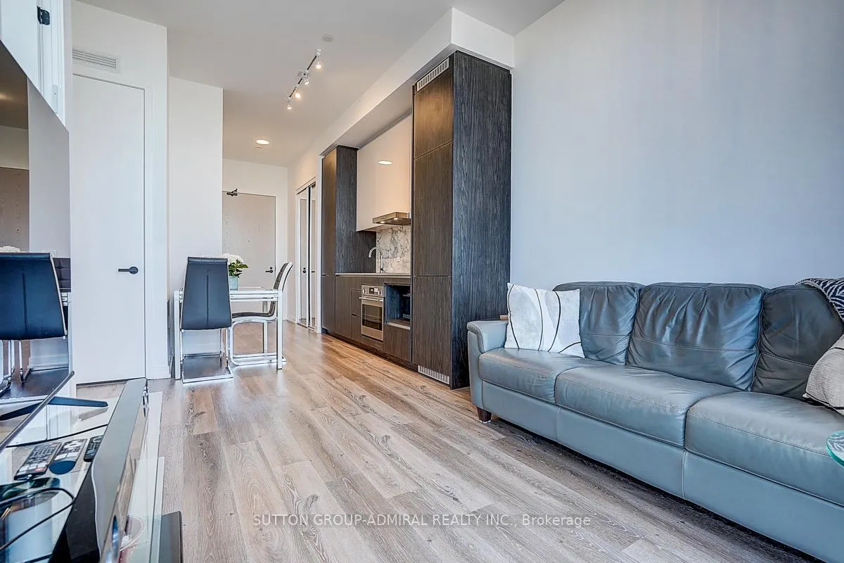 Photo 19 of Unit 612, 28 Interchange Way, Vaughan, Vaughan Corporate Centre — HOMEH