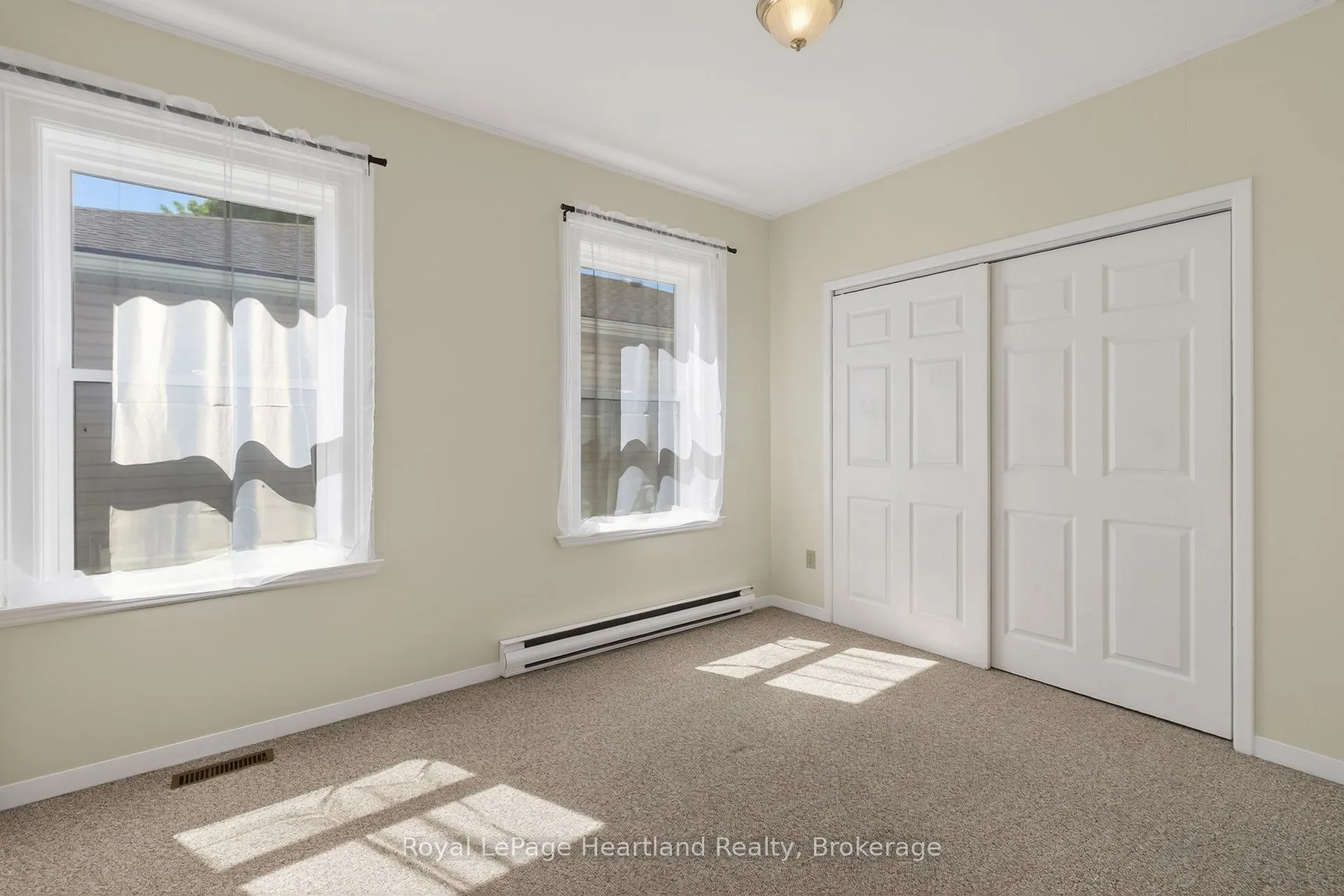 Photo 33 of 126 St David Street, Goderich, Goderich (Town) — HOMEH
