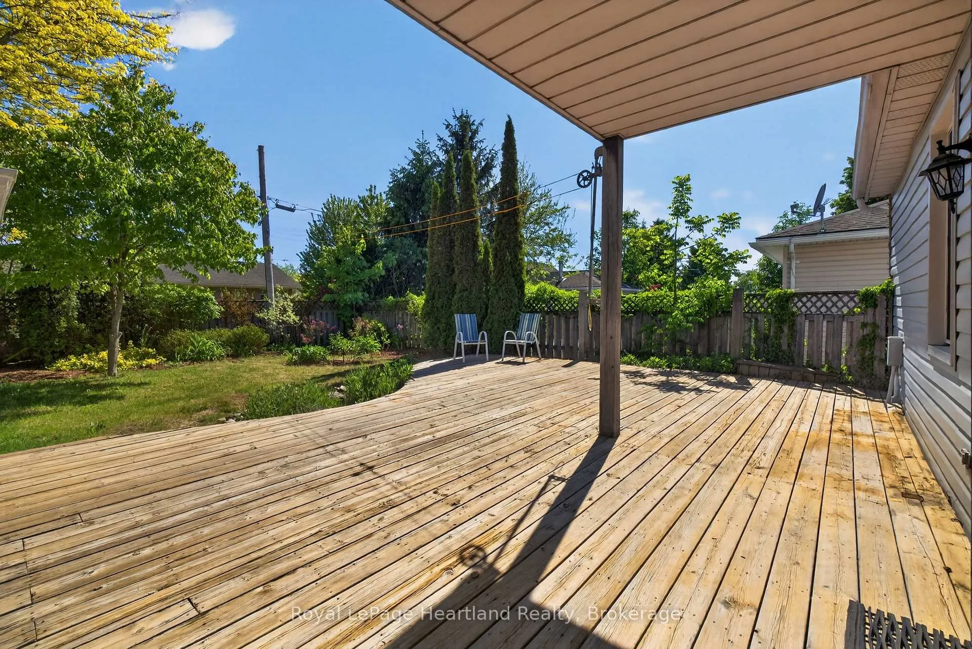 Photo 35 of 126 St David Street, Goderich, Goderich (Town) — HOMEH