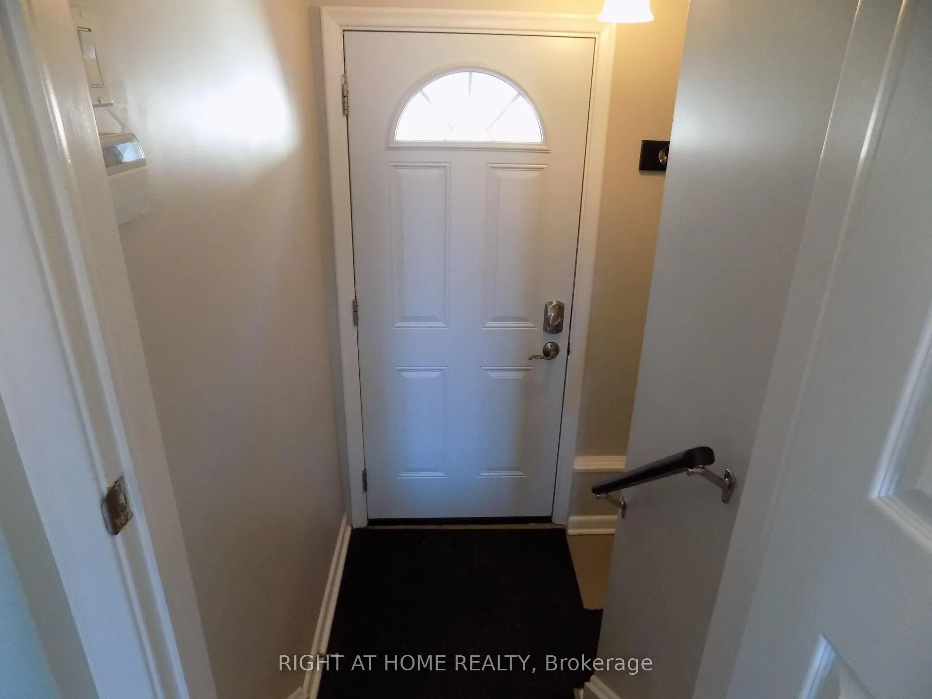 Photo 14 of 1128 Checkers Road, Ottawa, Bel Air Park — HOMEH