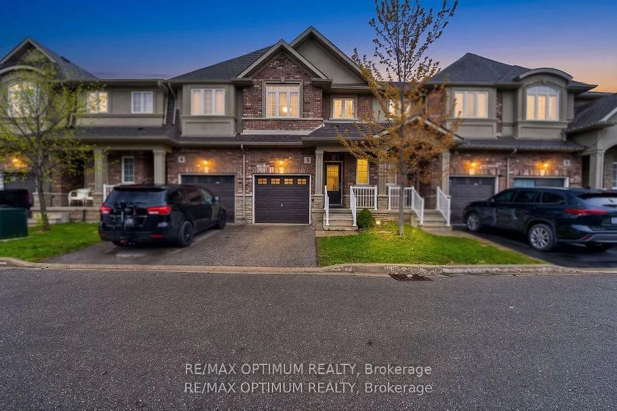 Photo 2 of Unit 3, 21 Madonna Drive, Hamilton, Carpenter — HOMEH