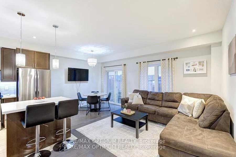 Photo 17 of Unit 3, 21 Madonna Drive, Hamilton, Carpenter — HOMEH