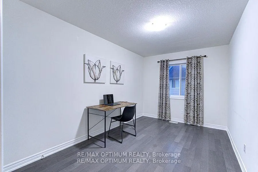 Photo 31 of Unit 3, 21 Madonna Drive, Hamilton, Carpenter — HOMEH