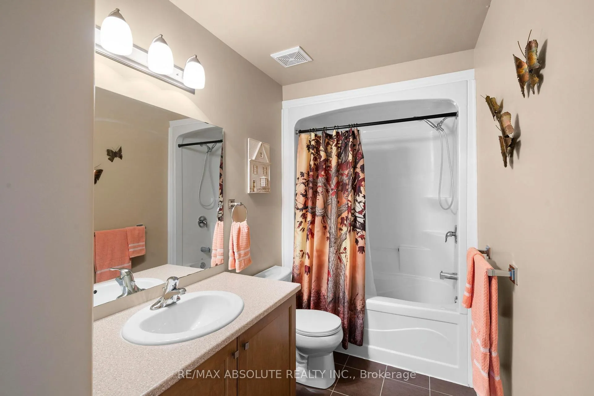 Photo 15 of 17 Allan Bond Court, Arnprior — HOMEH
