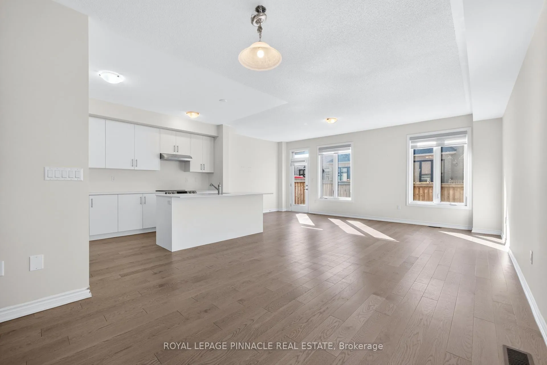 Photo 11 of 342 Thimbleweed Court, Milton, Walker — HOMEH