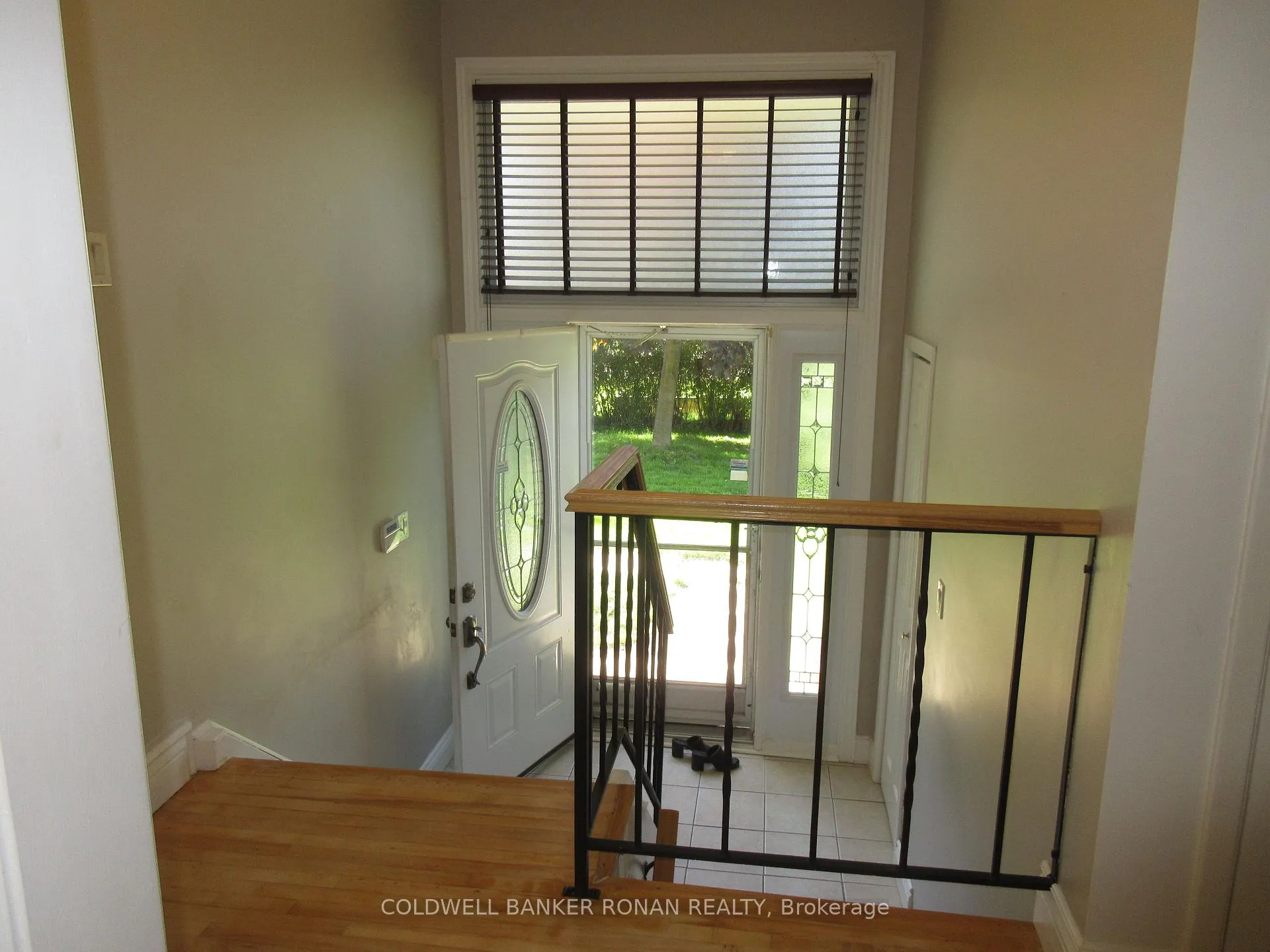 Photo 3 of Unit MAIN FLOOR, 104 Boyne Crescent, New Tecumseth, Alliston — HOMEH