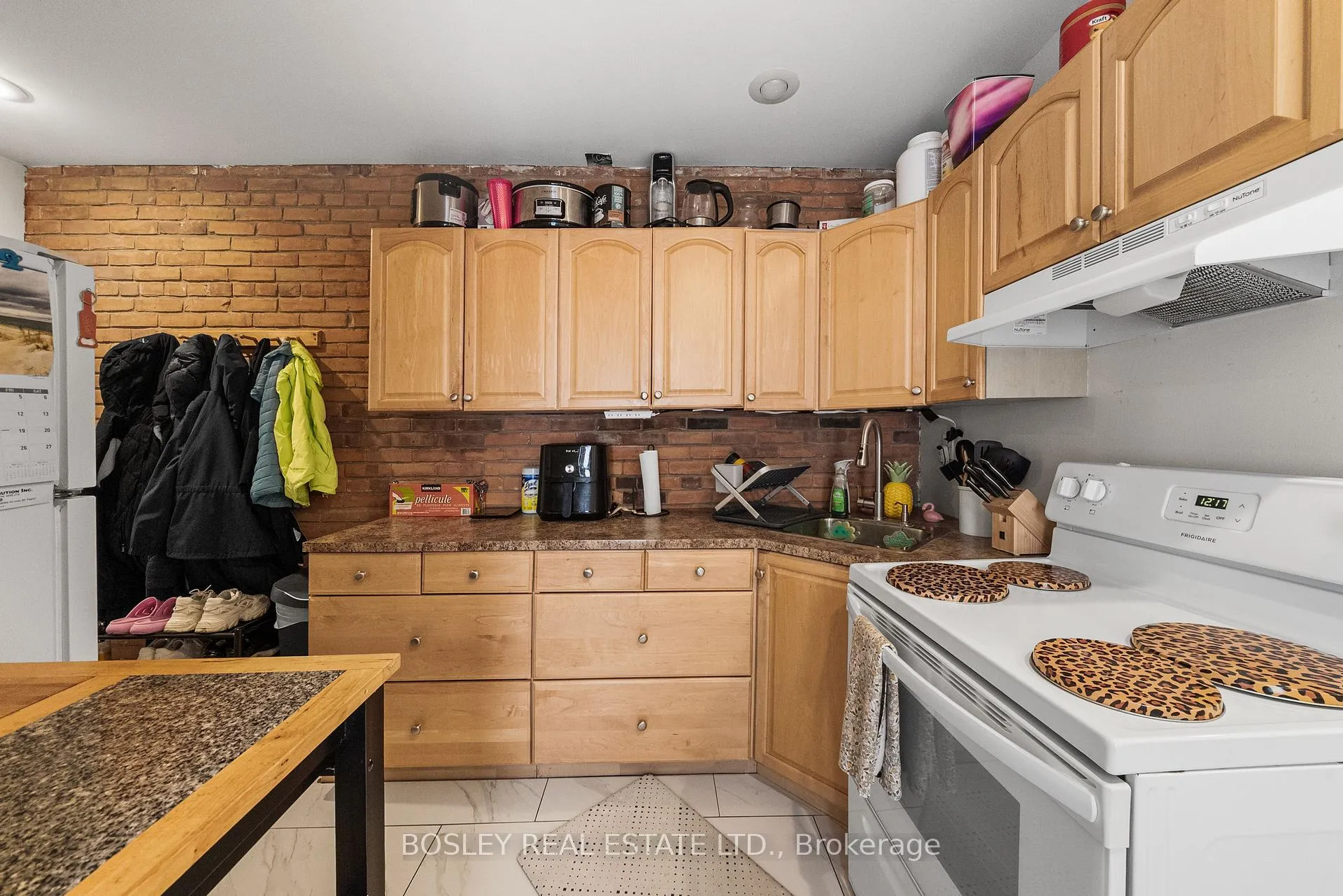 Photo 6 of Unit Main, 229 Woodbine Avenue, Toronto, The Beaches — HOMEH