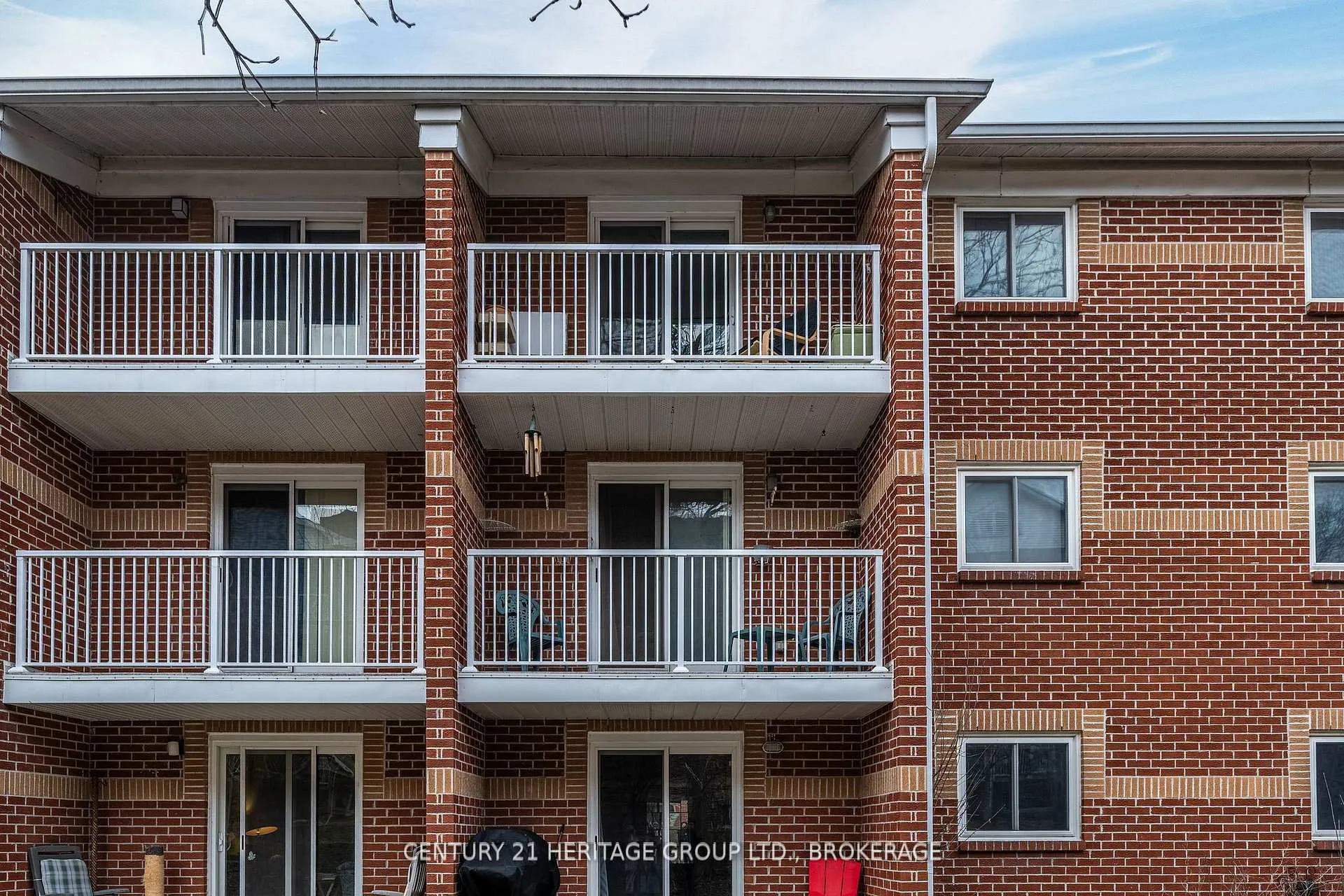 Photo 6 of Unit 202, 561 Armstrong Road, Kingston, East Gardiners Rd — HOMEH