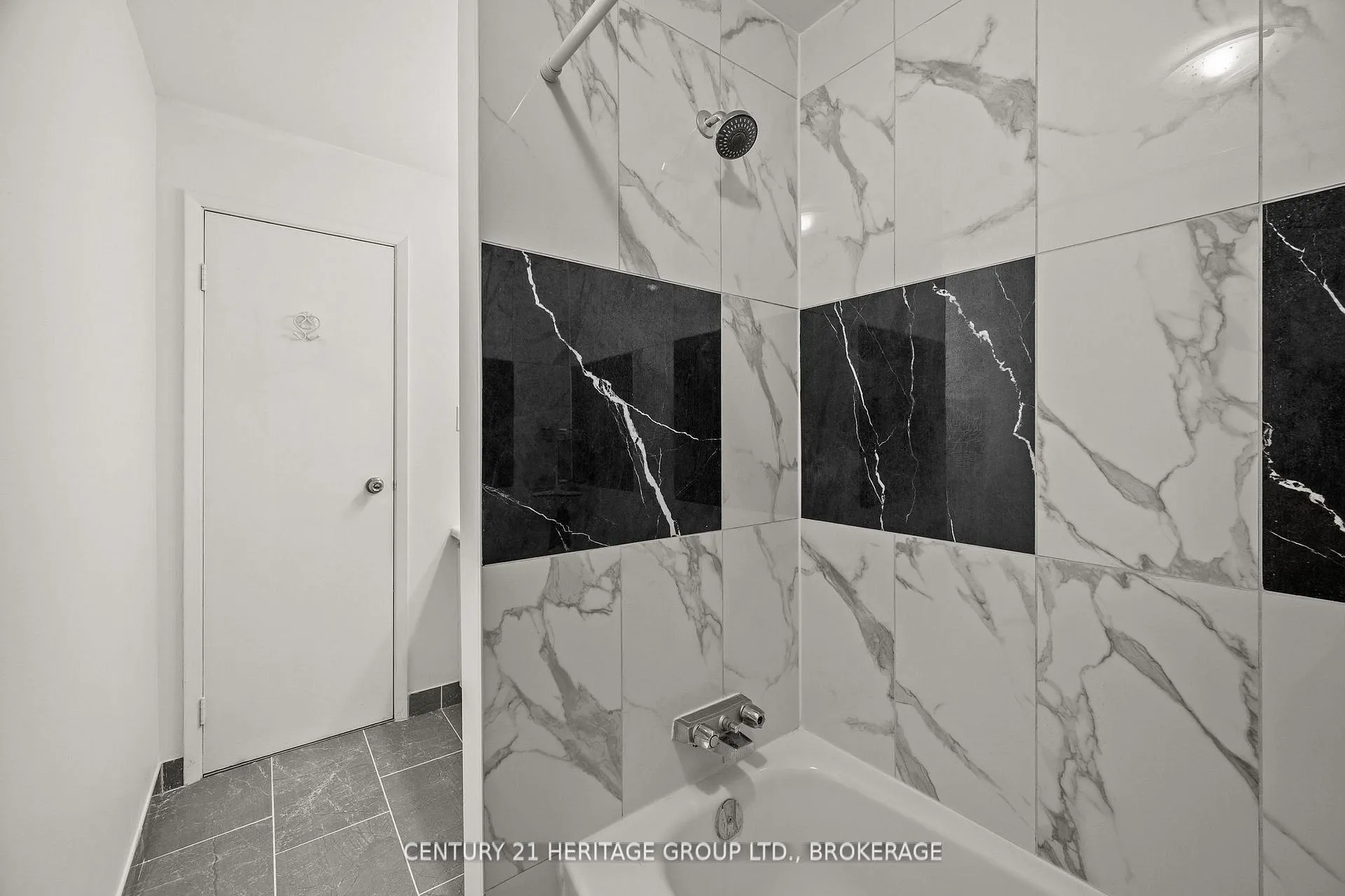 Photo 16 of Unit 202, 561 Armstrong Road, Kingston, East Gardiners Rd — HOMEH
