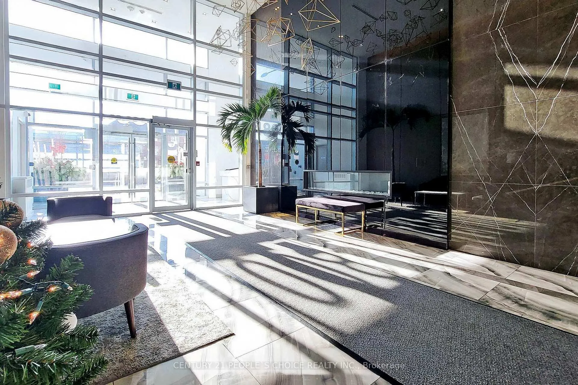 Photo 4 of Unit 110, 4800 Highway 7 Road, Vaughan, East Woodbridge — HOMEH