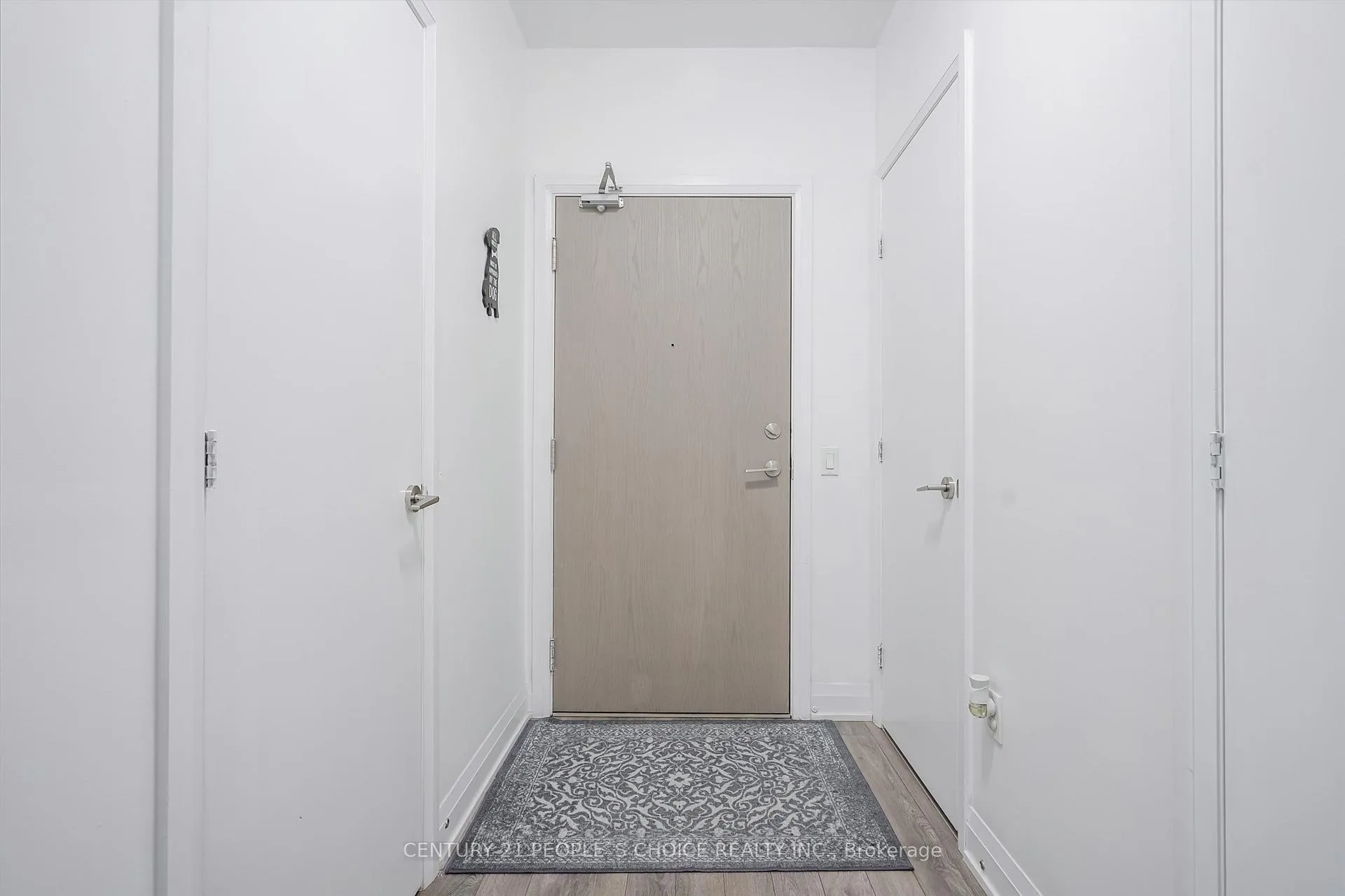 Photo 7 of Unit 110, 4800 Highway 7 Road, Vaughan, East Woodbridge — HOMEH