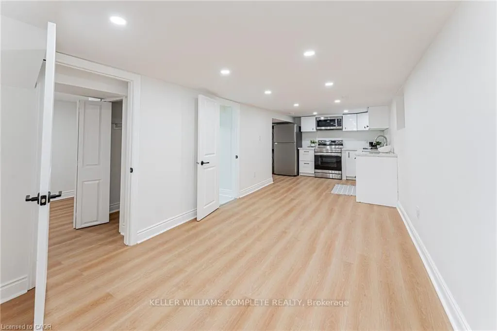 Photo 4 of Unit 2, 15 Barnesdale Avenue N, Hamilton, Stipley — HOMEH