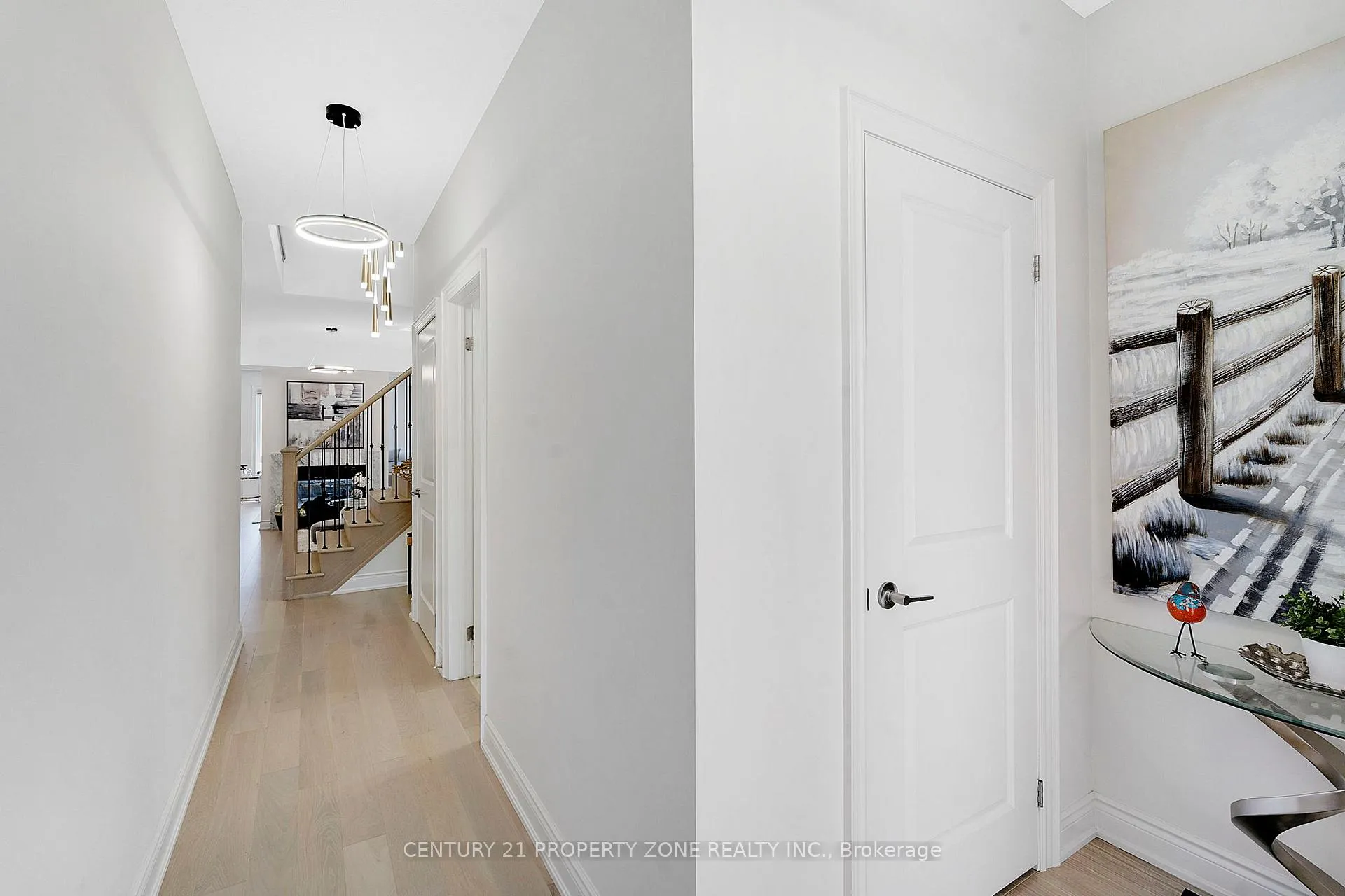 Photo 5 of 41 Merrimac Drive, Brampton, Bram West — HOMEH