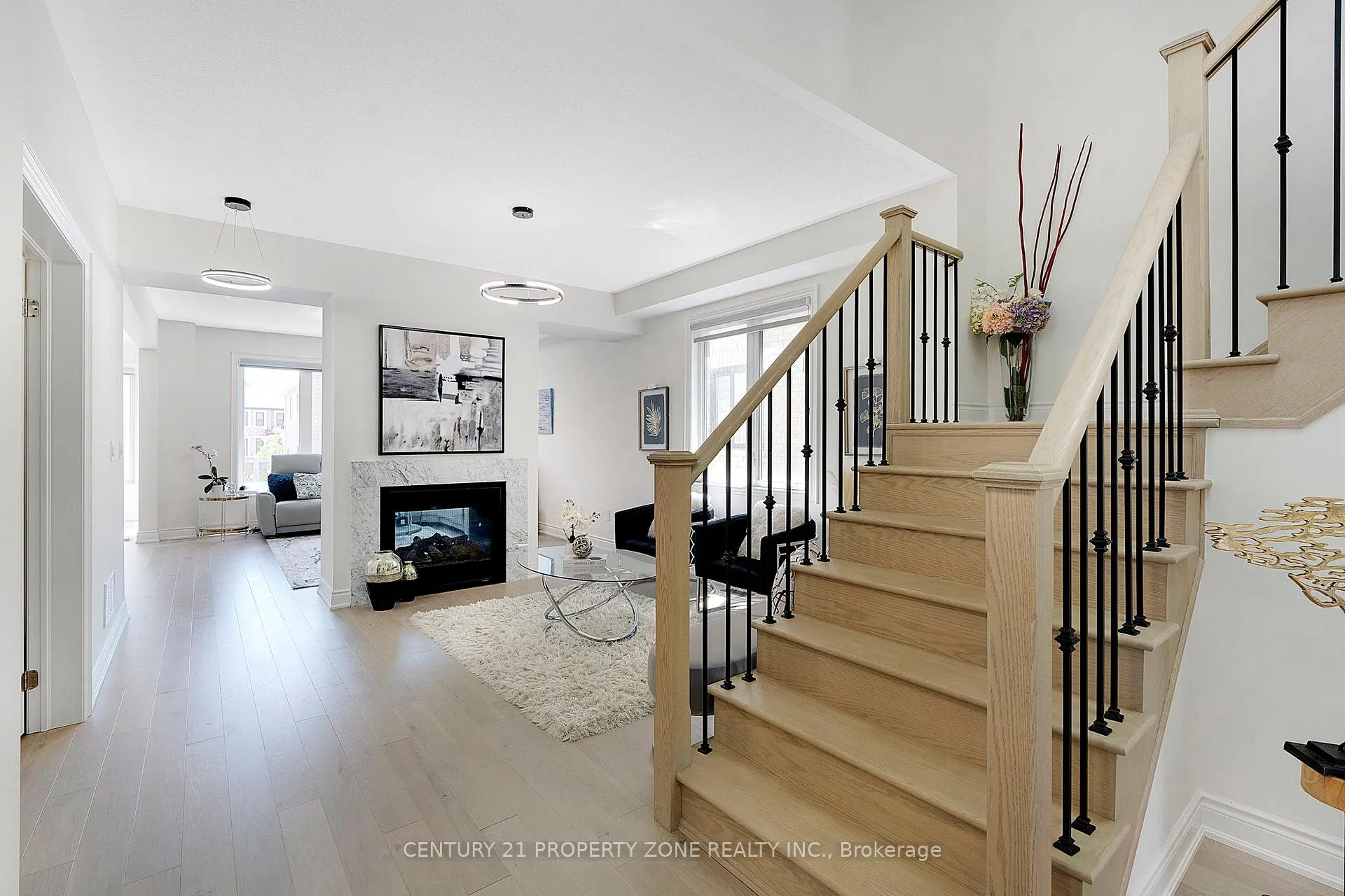 Photo 7 of 41 Merrimac Drive, Brampton, Bram West — HOMEH